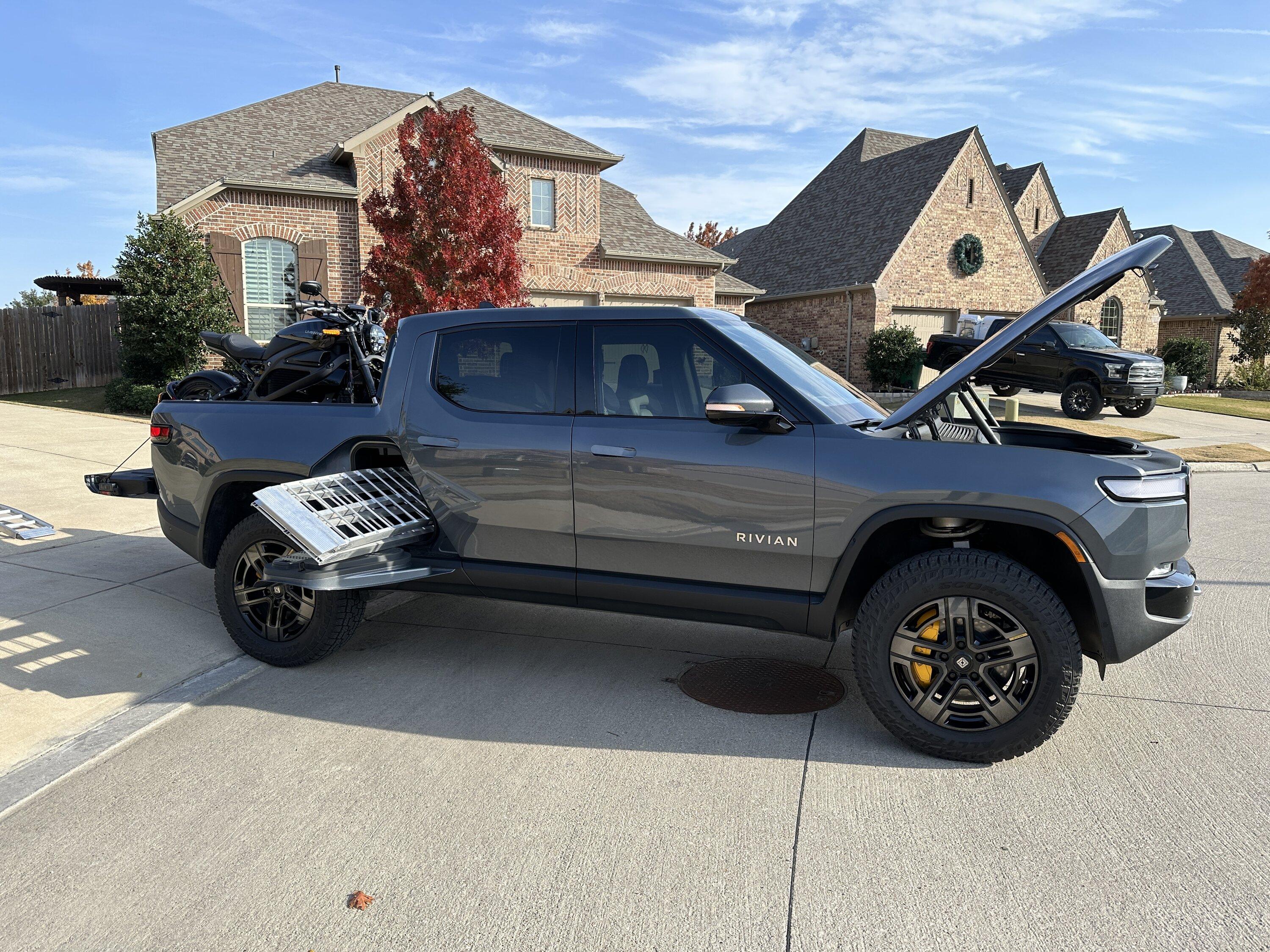 Rivian R1T R1S What do you use your R1T bed for?  (Picture Edition) IMG_4093.JPG