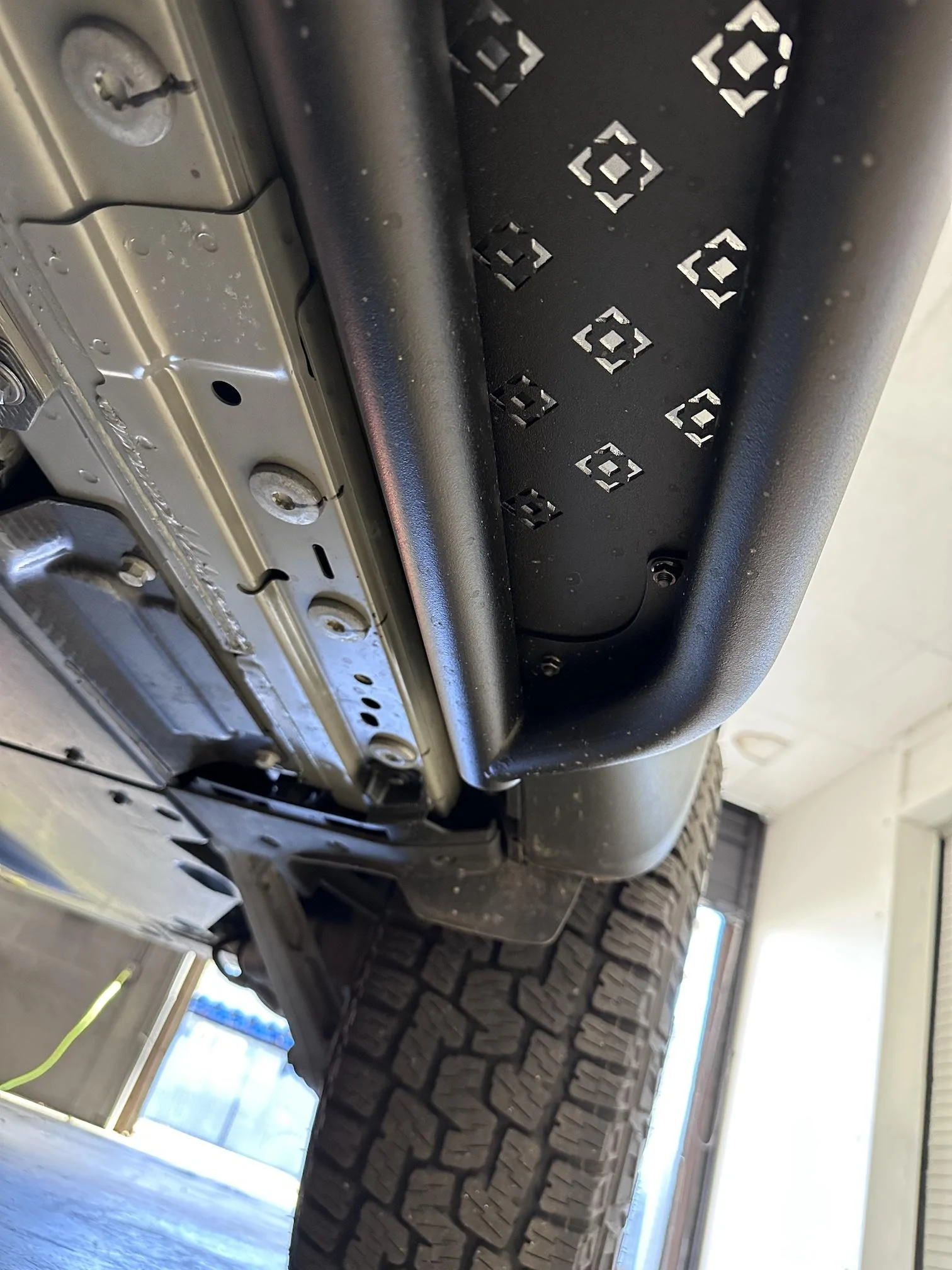 Rivian R1T R1S Introducing RMaxx Running Boards & Rock Sliders for Rivian R1T / R1S from Team 1EV IMG_1916