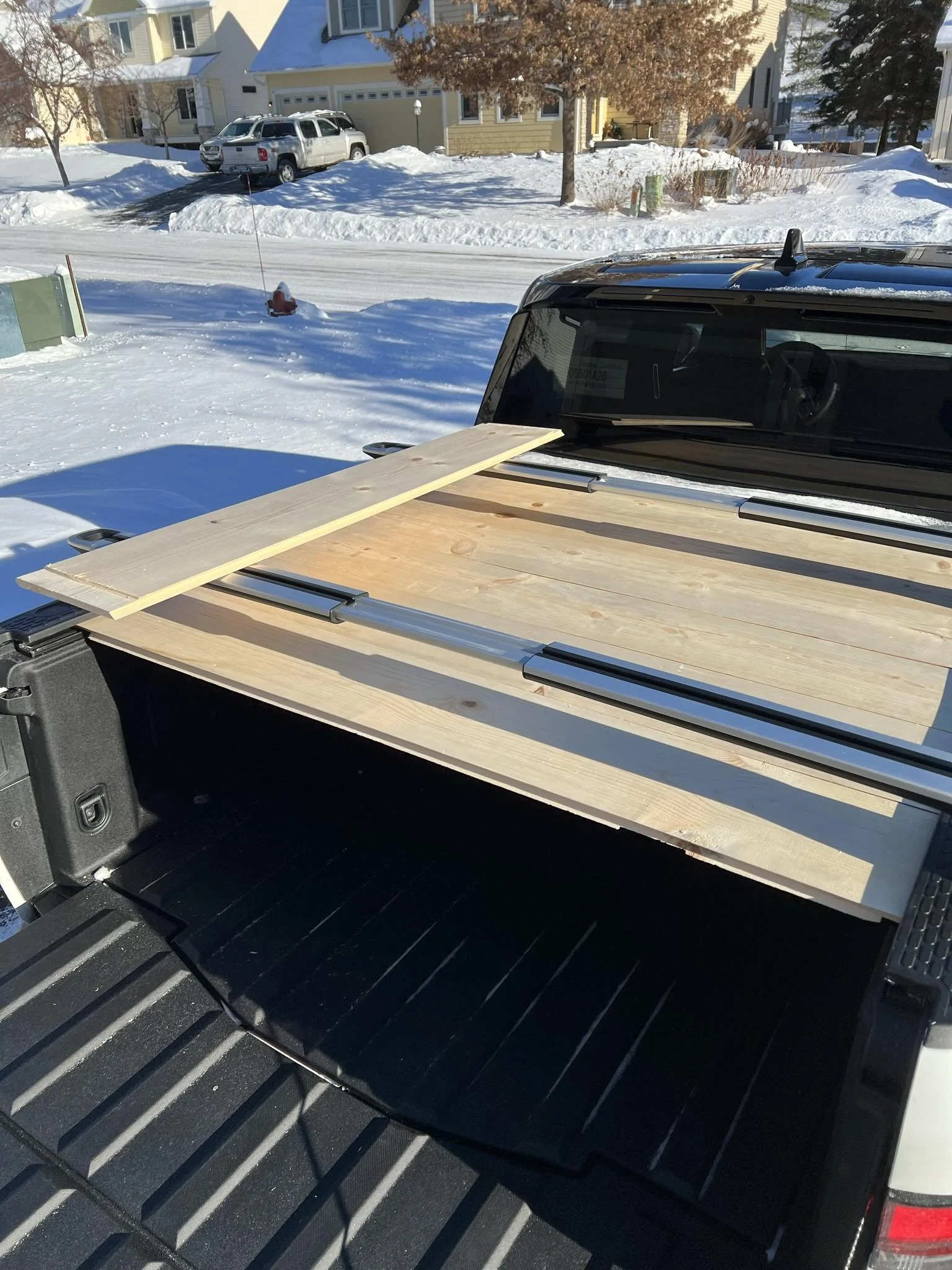 Rivian R1T R1S DIY temporary tonneau / bed cover? IMG_3760