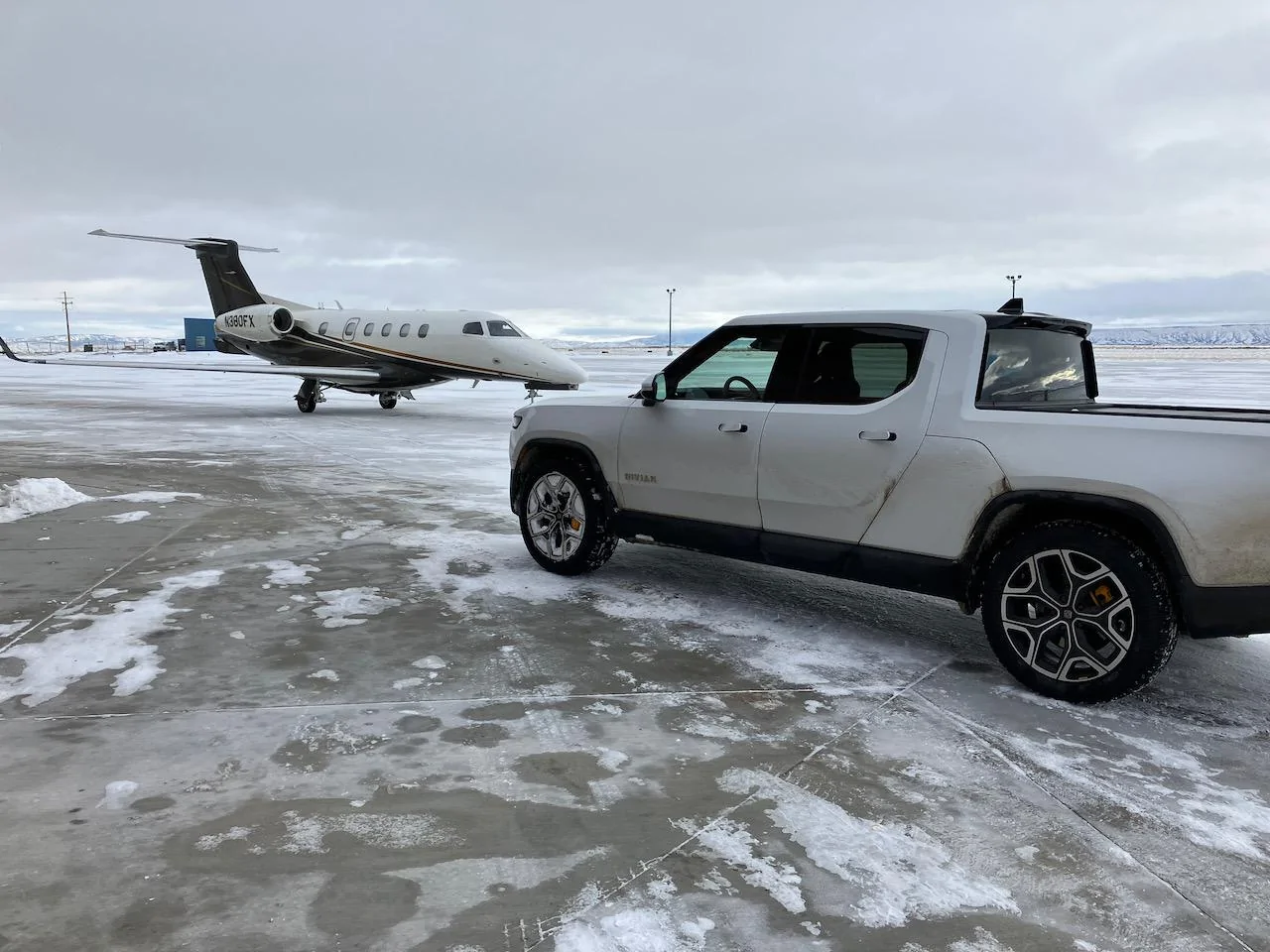 Rivian R1T R1S Share Your Vehicle Name Here deicer - 1