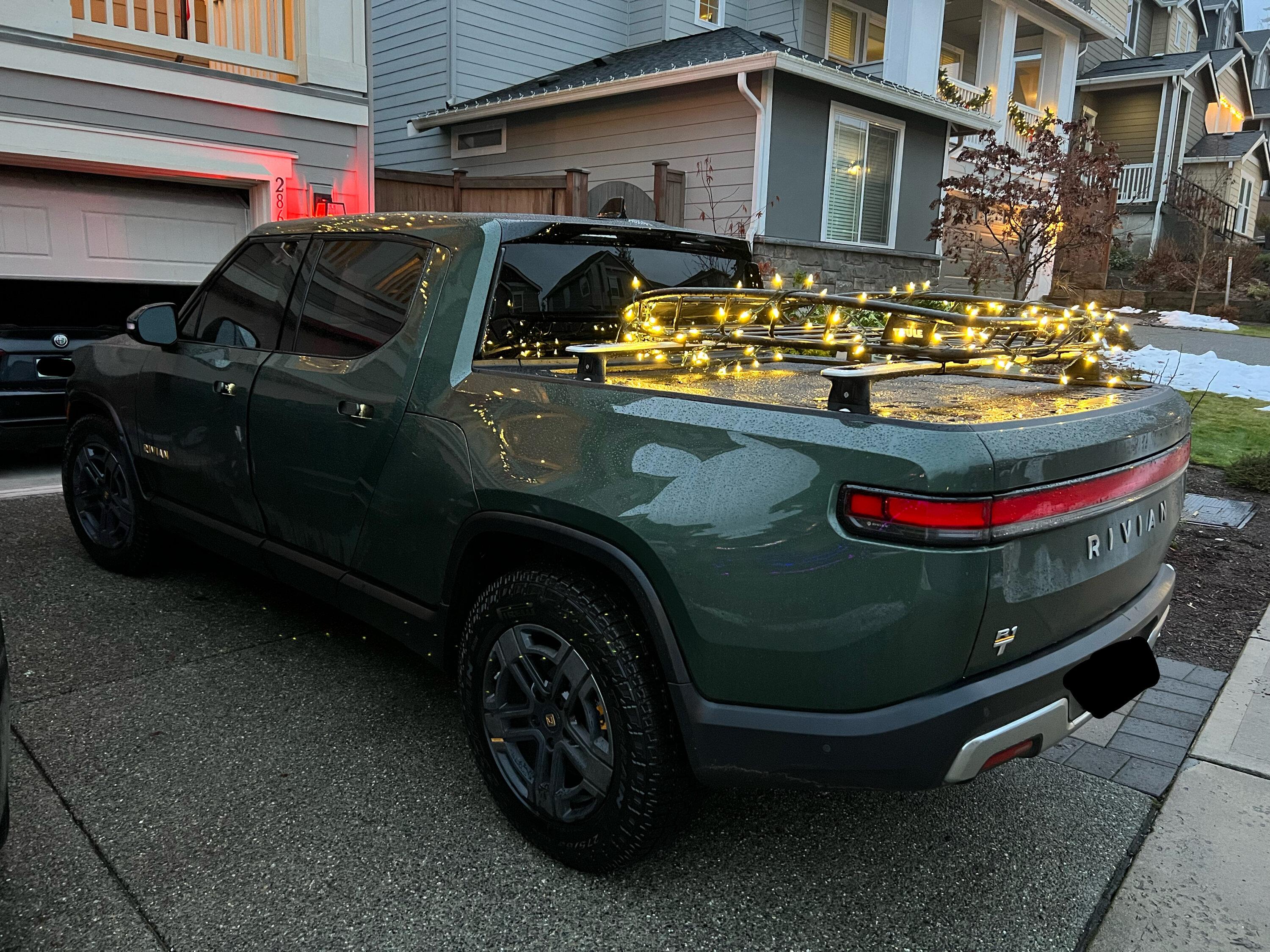 Rivian R1T R1S My R1T is ready for Christmas ? C443AC77-37C3-4F9B-952D-26ABF0FE8EC0