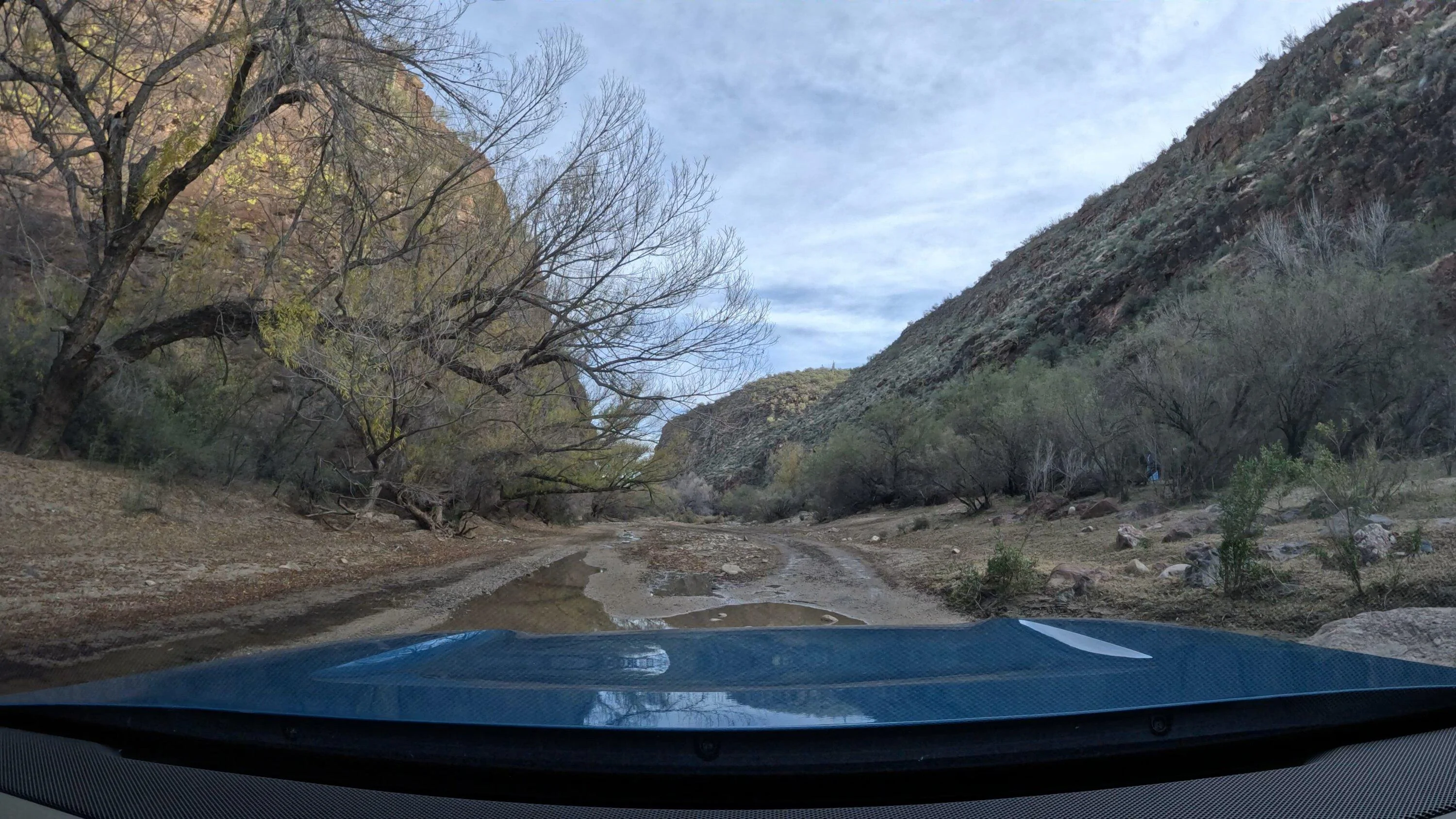 Rivian R1T R1S R1T Off-road Trips in Metro Phoenix, AZ: Box Canyon - Wickenburg and Bulldog Canyon FR10 - Mesa 2 R1T Box Canyon Wickenburg 12-2022