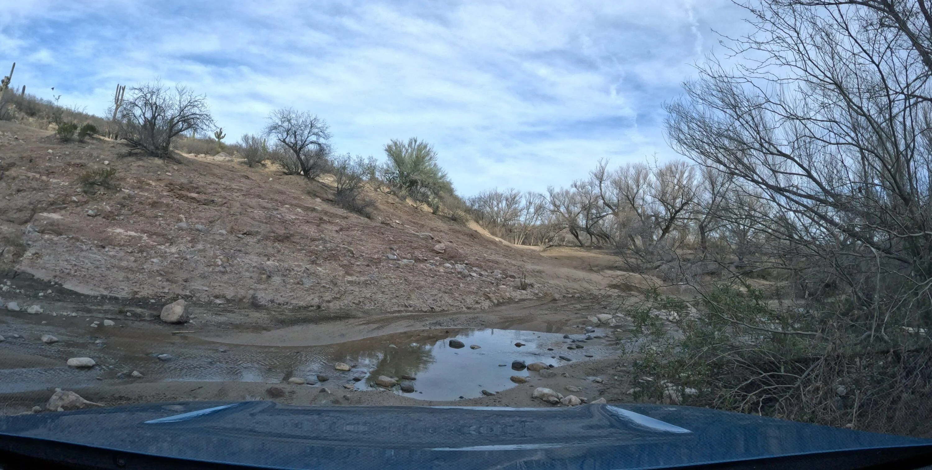 Rivian R1T R1S R1T Off-road Trips in Metro Phoenix, AZ: Box Canyon - Wickenburg and Bulldog Canyon FR10 - Mesa 5 R15 Box Canyon 12-2022