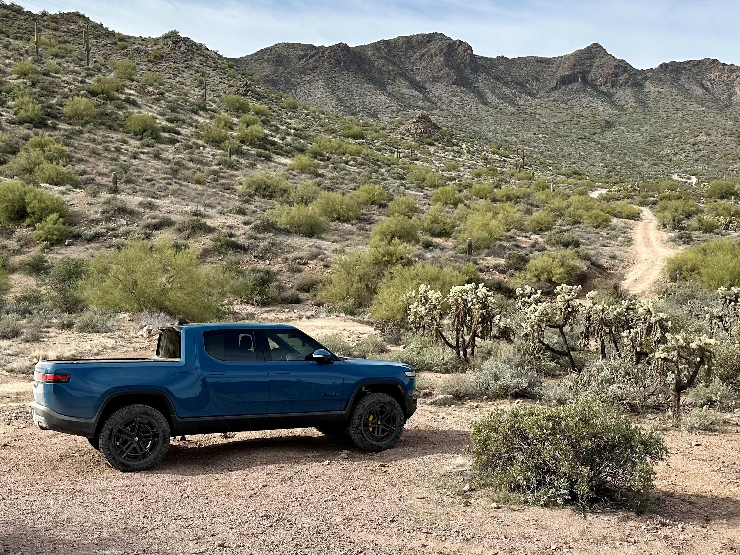 Rivian R1T R1S R1T Off-road Trips in Metro Phoenix, AZ: Box Canyon - Wickenburg and Bulldog Canyon FR10 - Mesa 1672262422746