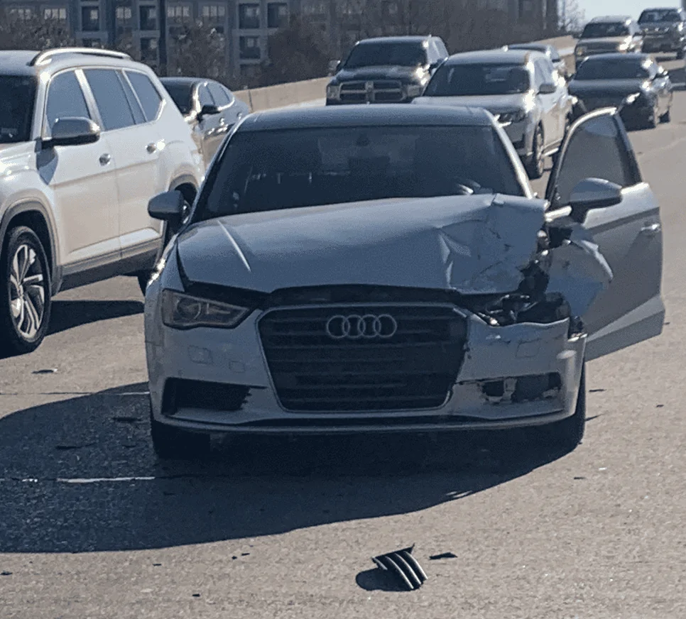 Rivian R1T R1S Rivian R1S wrecked... 4 days after delivery! (but you should see the other guy...) the-other-guy-png