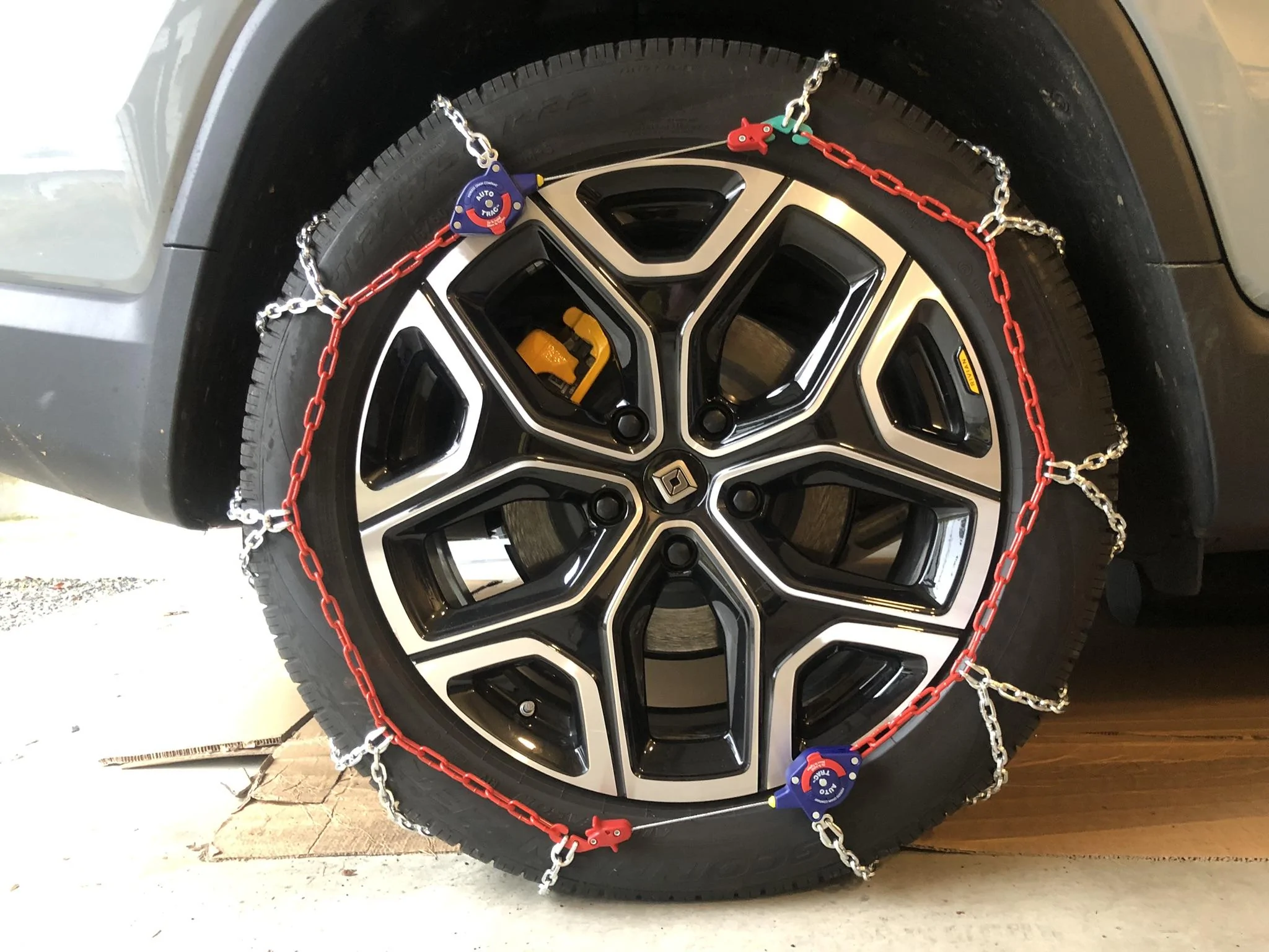 Rivian R1T R1S Snow socks for the 20s. Chains1