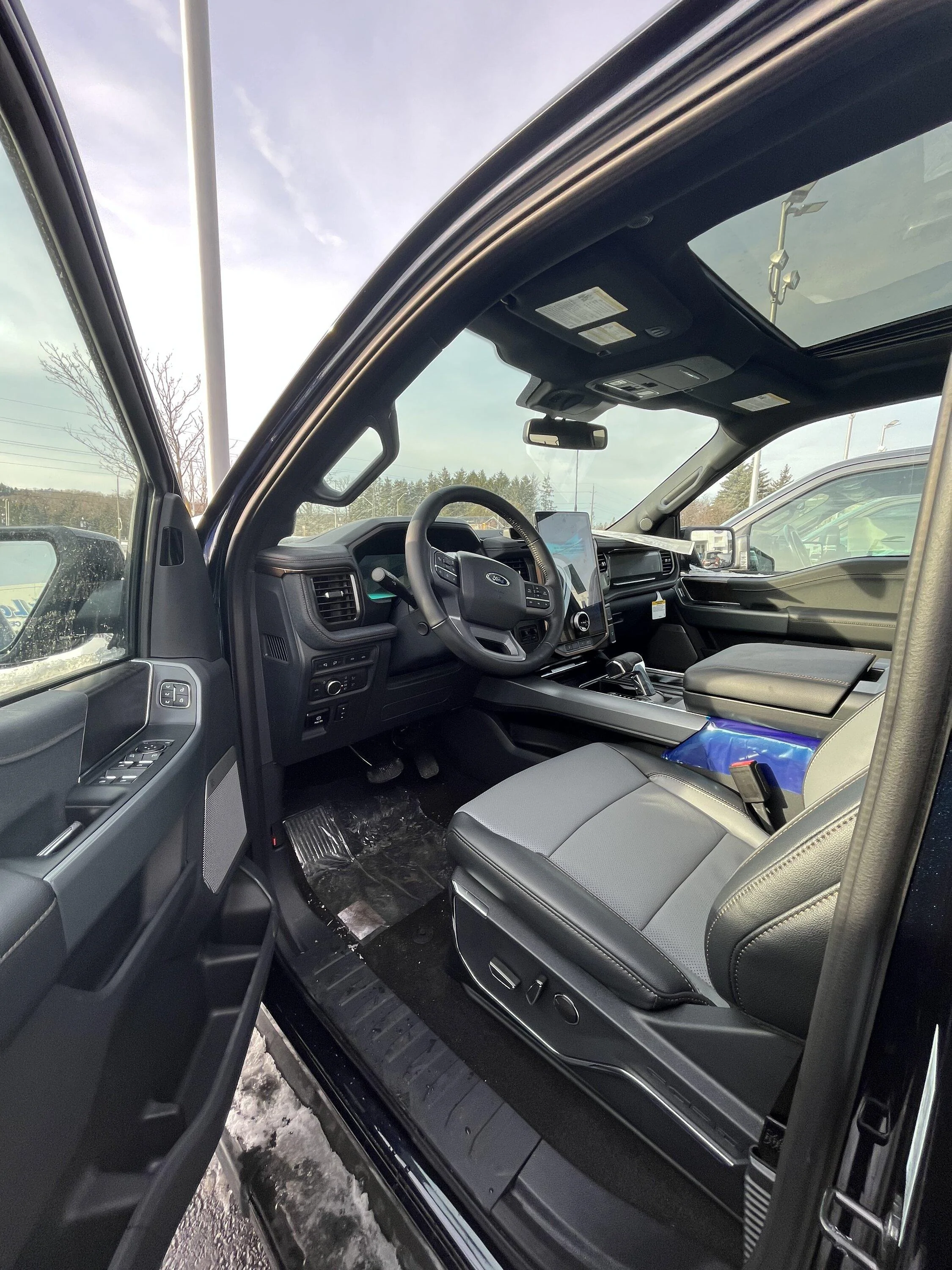 Rivian R1T R1S F-150 Lariat 511A over Rivian IMG_0132
