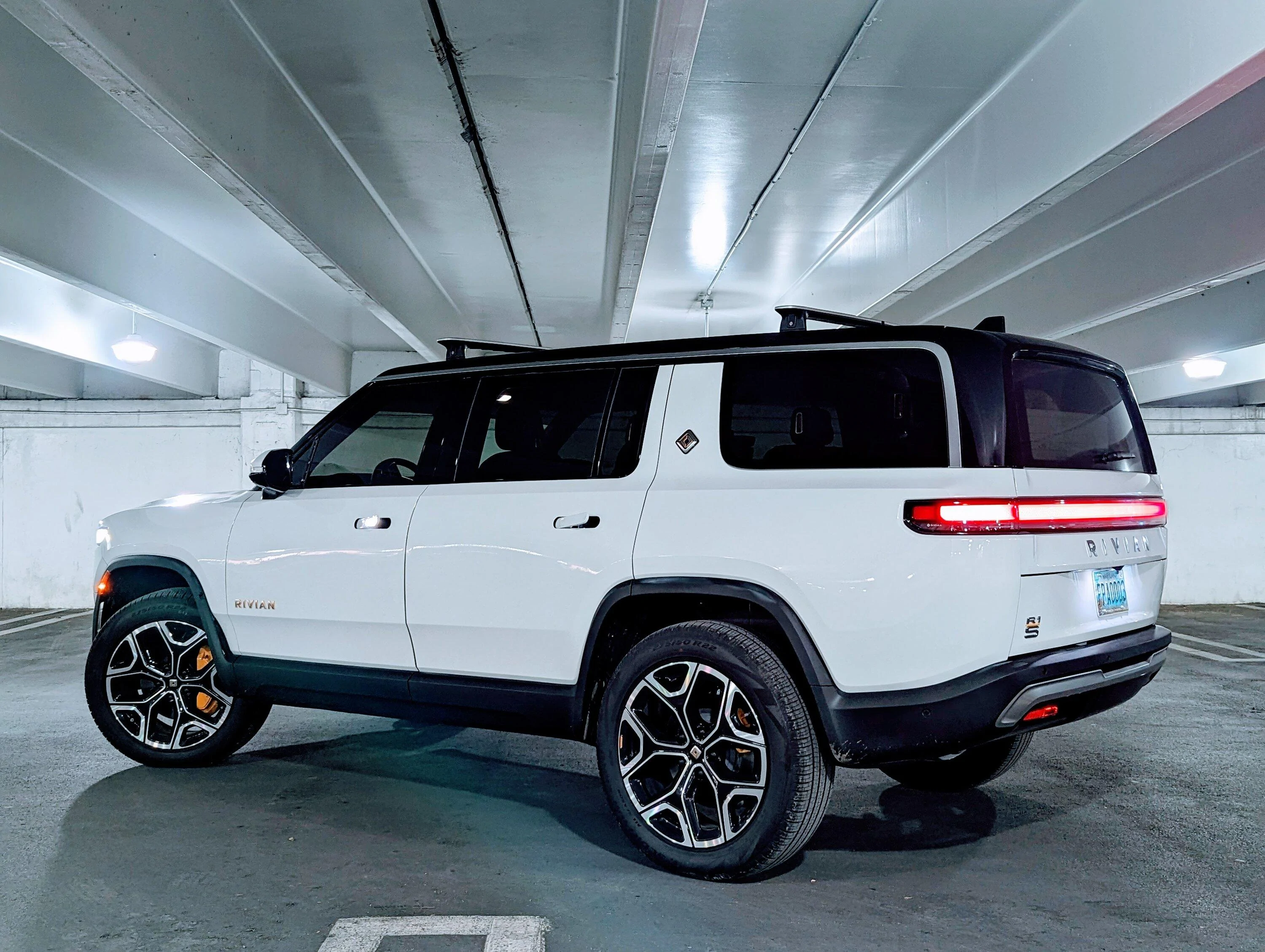 Rivian R1T R1S Kanundrum's R1S Build Thread (1 year Anniversary) PXL_20221229_173508347.PORTRAIT