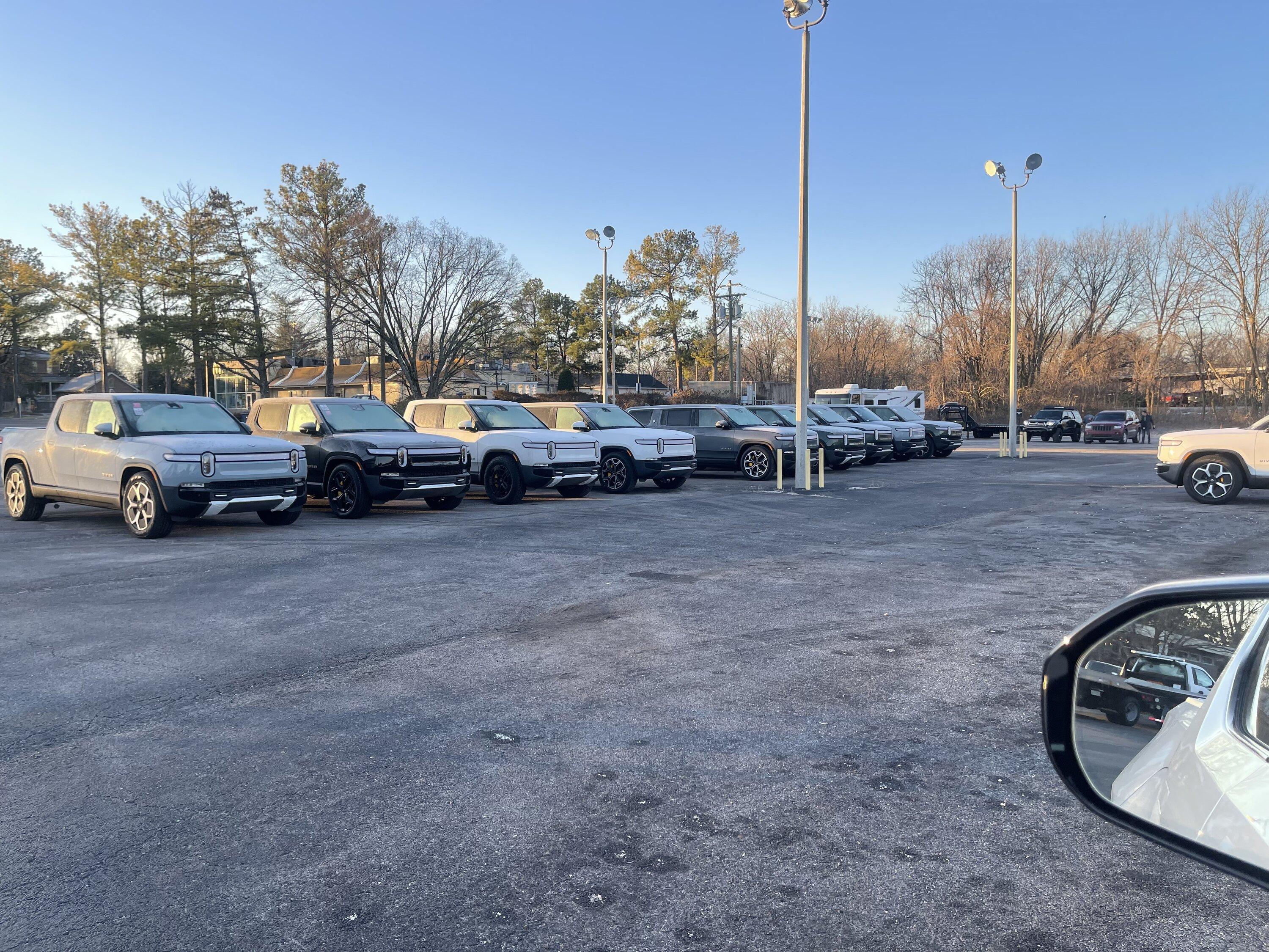 Rivian R1T R1S Second Tennessee Service Center is Officially Open BED4EE32-40D4-4075-90F8-7FD93B8C32EA