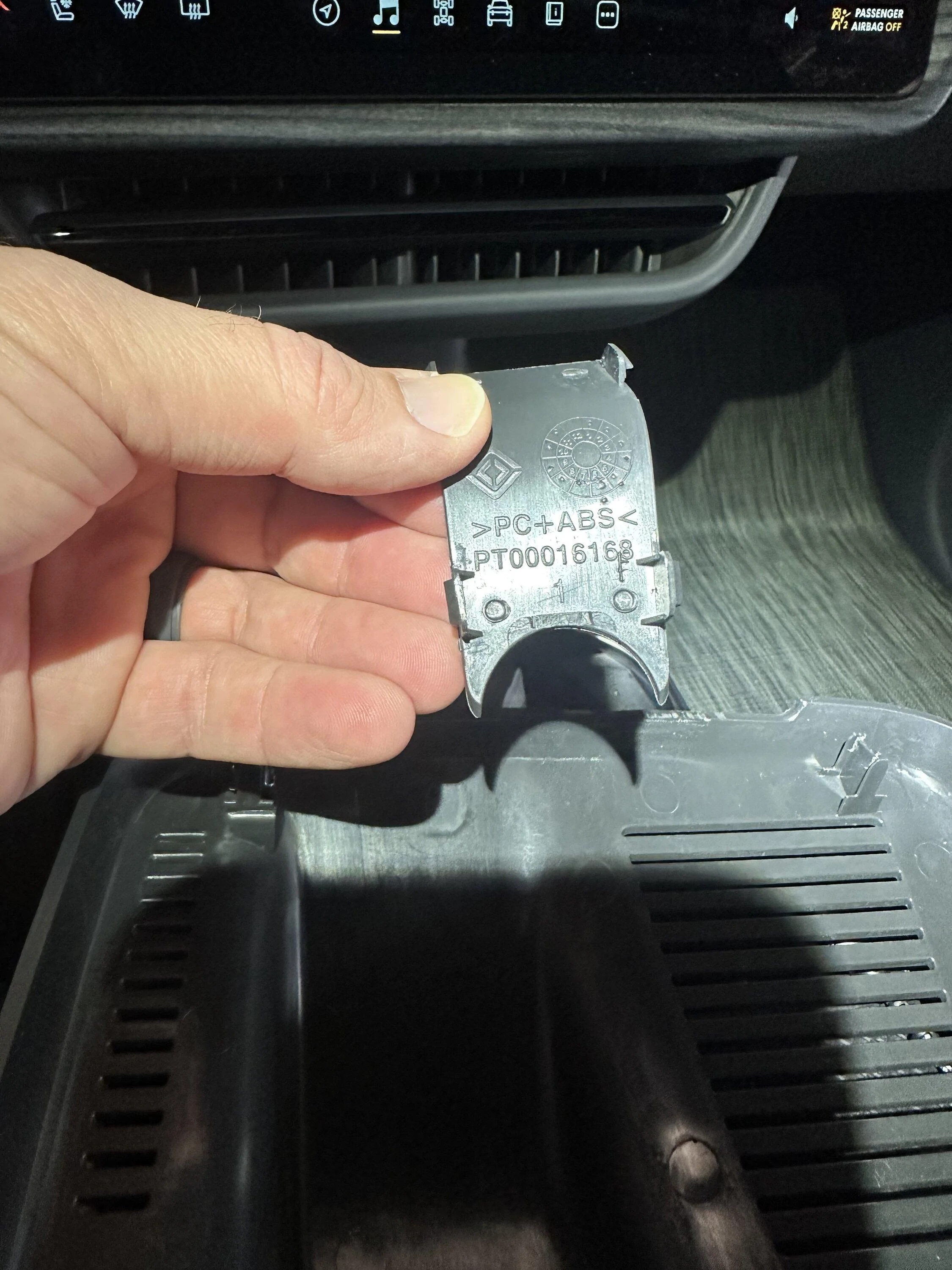 Rivian R1T R1S Radar Detector hardwire, who has done it? IMG_8222
