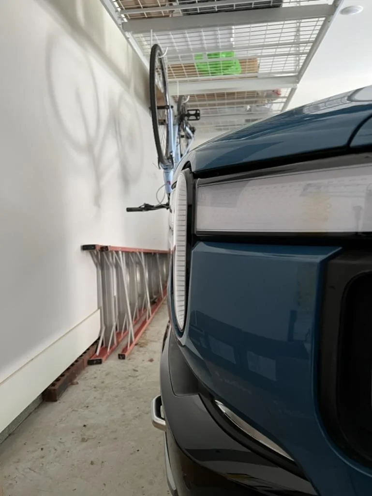 Rivian R1T R1S Which front fascia/headlight alignment is correct? 64A78800-ECCC-4D65-BB83-D7AAC89F332C_1_105_c