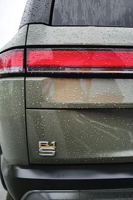 Rivian R1T R1S Rolling into 2023, my first 5 days with an R1S DO01000252