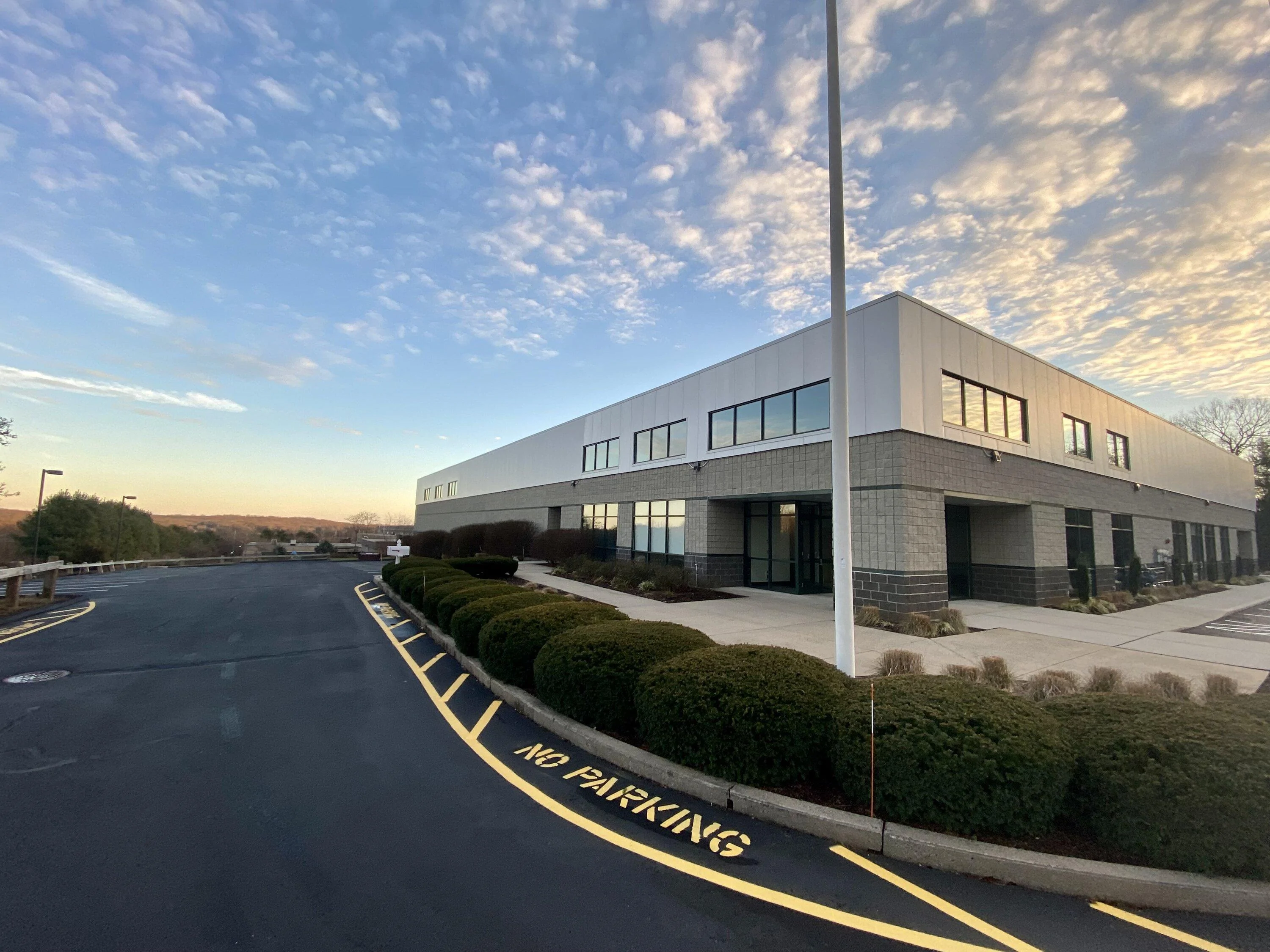 Rivian R1T R1S Service Center in CT 3A0858F1-66F2-4846-B2B9-47A285953A82