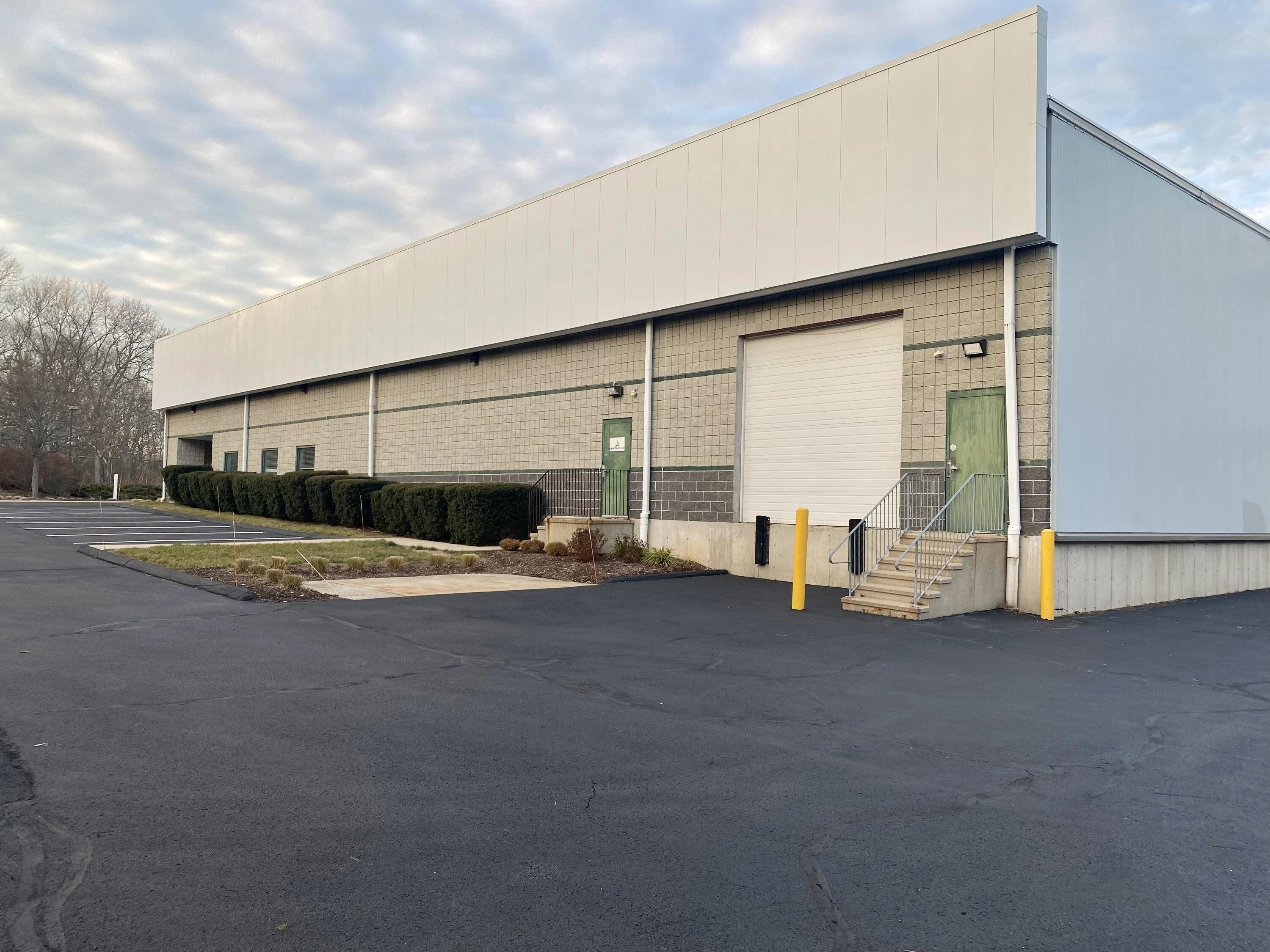 Rivian R1T R1S Service Center in CT B1E27562-8D5E-429A-81F3-CDB95BA3F196
