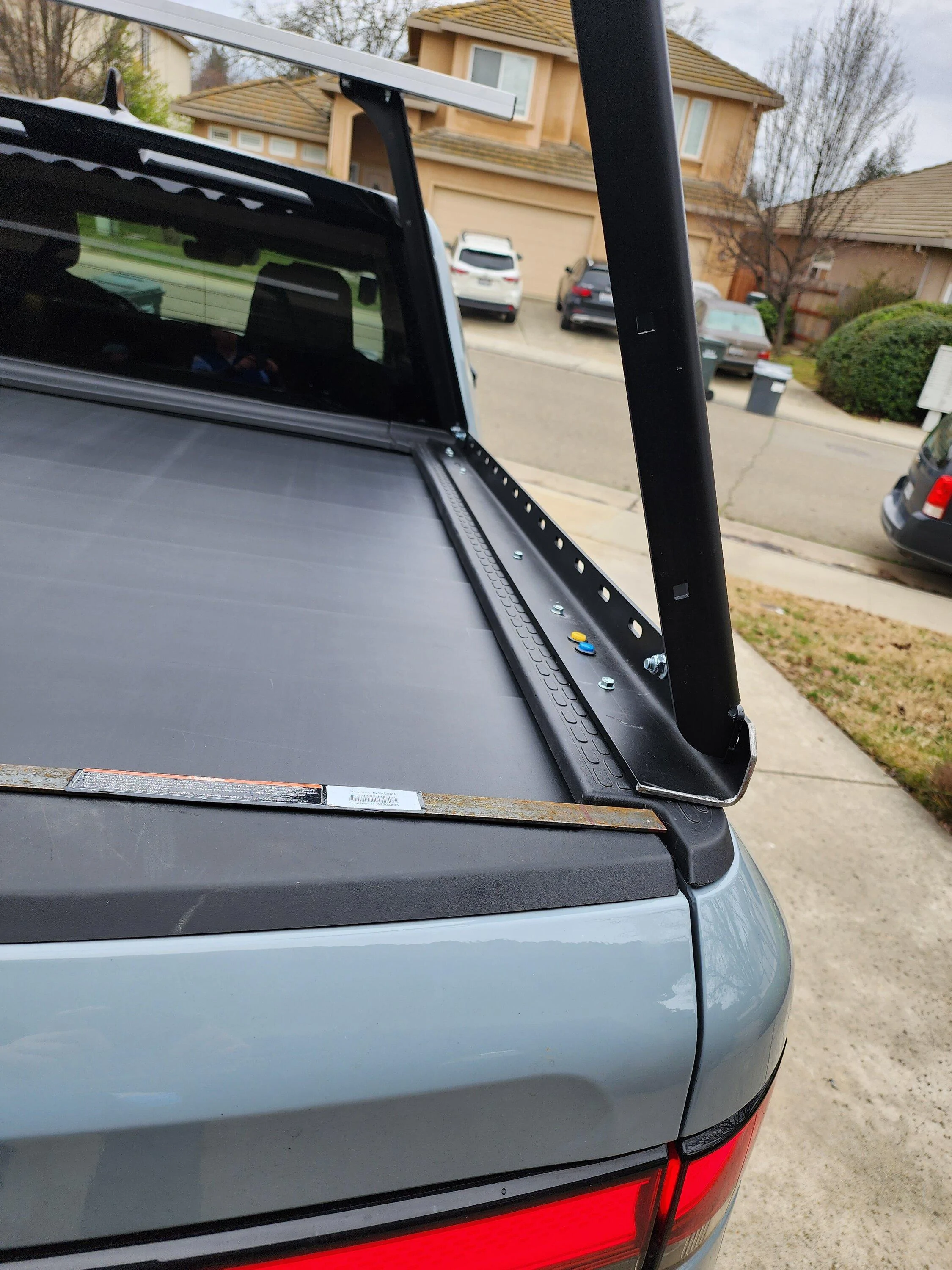 Rivian R1T R1S Custom Cab High Crossbars 20230102_120856