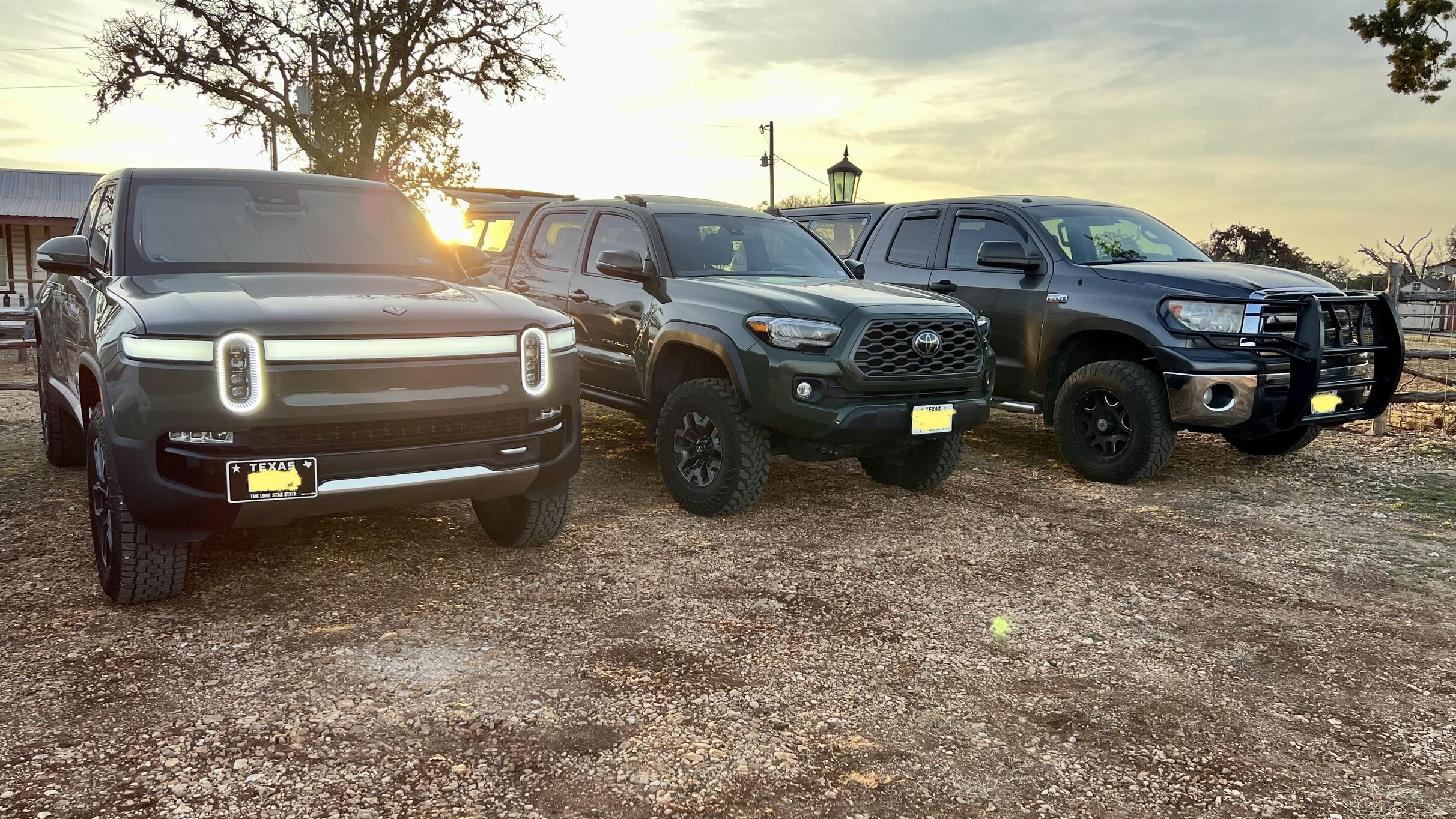 Rivian R1T R1S Low, Level & High w/ some Taco’s in my R1T 11F70F6C-0EDF-4EC3-BB06-78E7099F1675