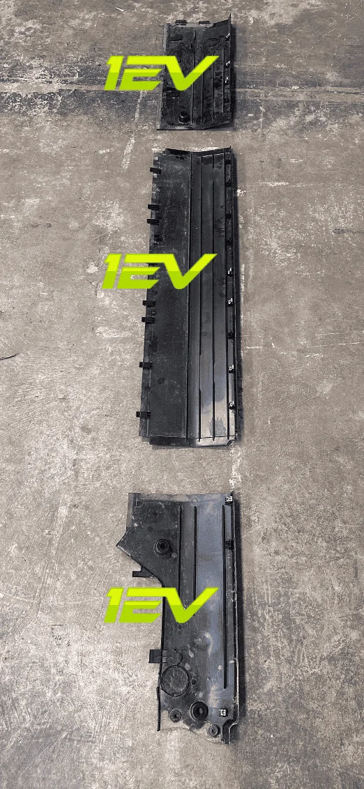 Rivian R1T R1S Introducing RMaxx Running Boards & Rock Sliders for Rivian R1T / R1S from Team 1EV Screenshot 2023-01-04 at 3.03.26 PM