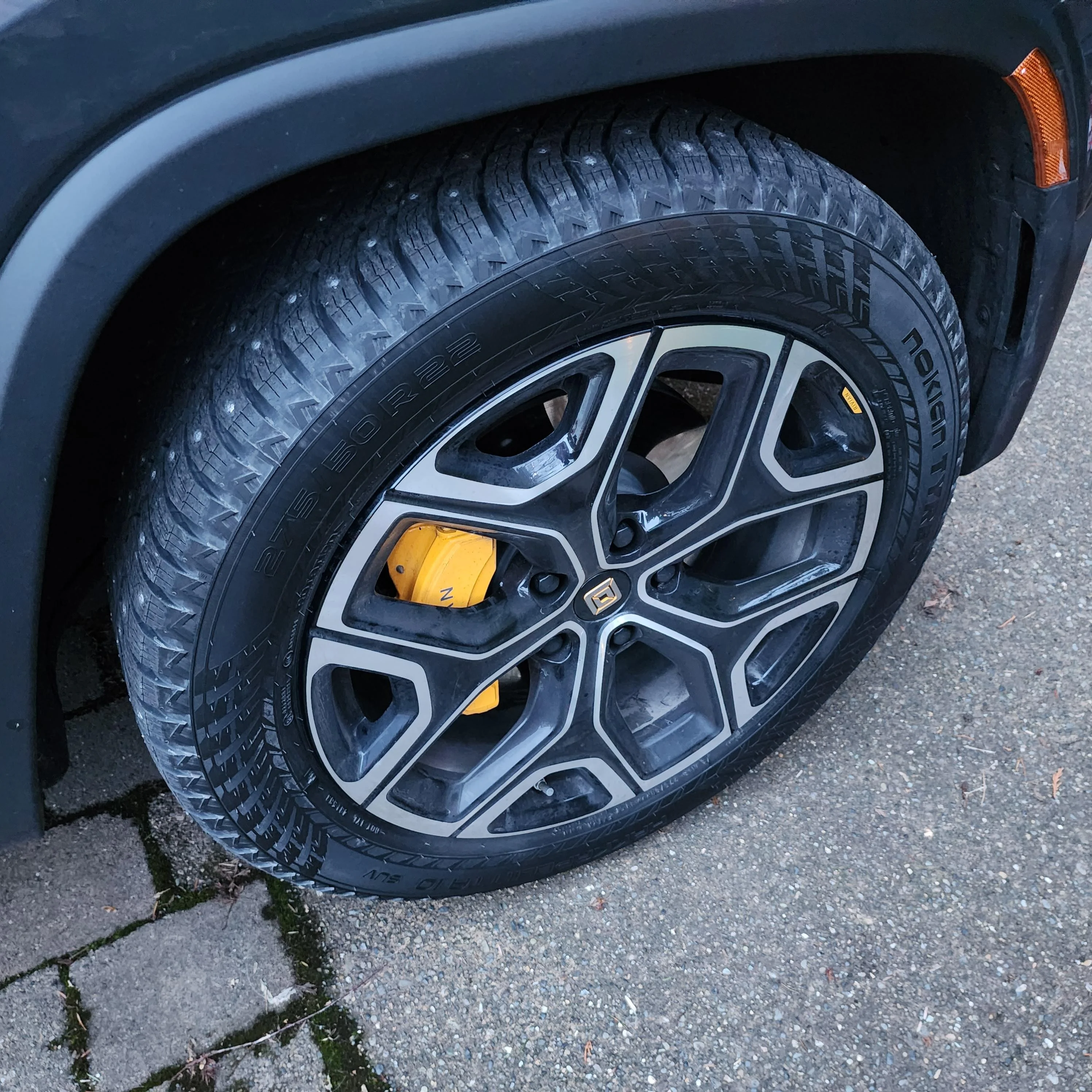 Rivian R1T R1S Review: Nokian Hakkapelitta LT3 Winter Tires (Non-Studded) on Rivian R1T 20230104_162553
