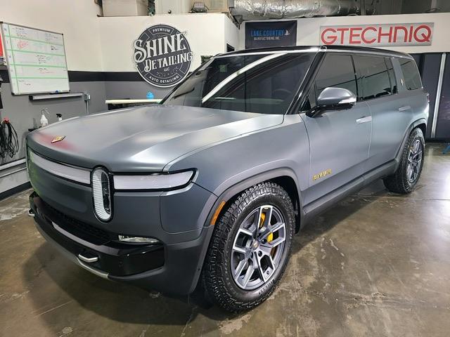 Rivian R1T R1S R1S on wrong train? VIN 1187 Experiment 7CB6C870-85D6-48F2-A3AD-62B34762AAAA