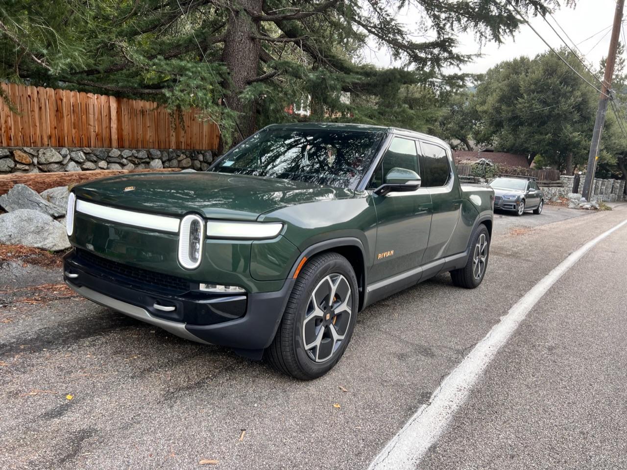 Rivian R1T R1S R1T Orders: Dec '22 - Jan '23 -- Status Room E55D005C-4129-4A3C-ACEB-203B9DEDD785