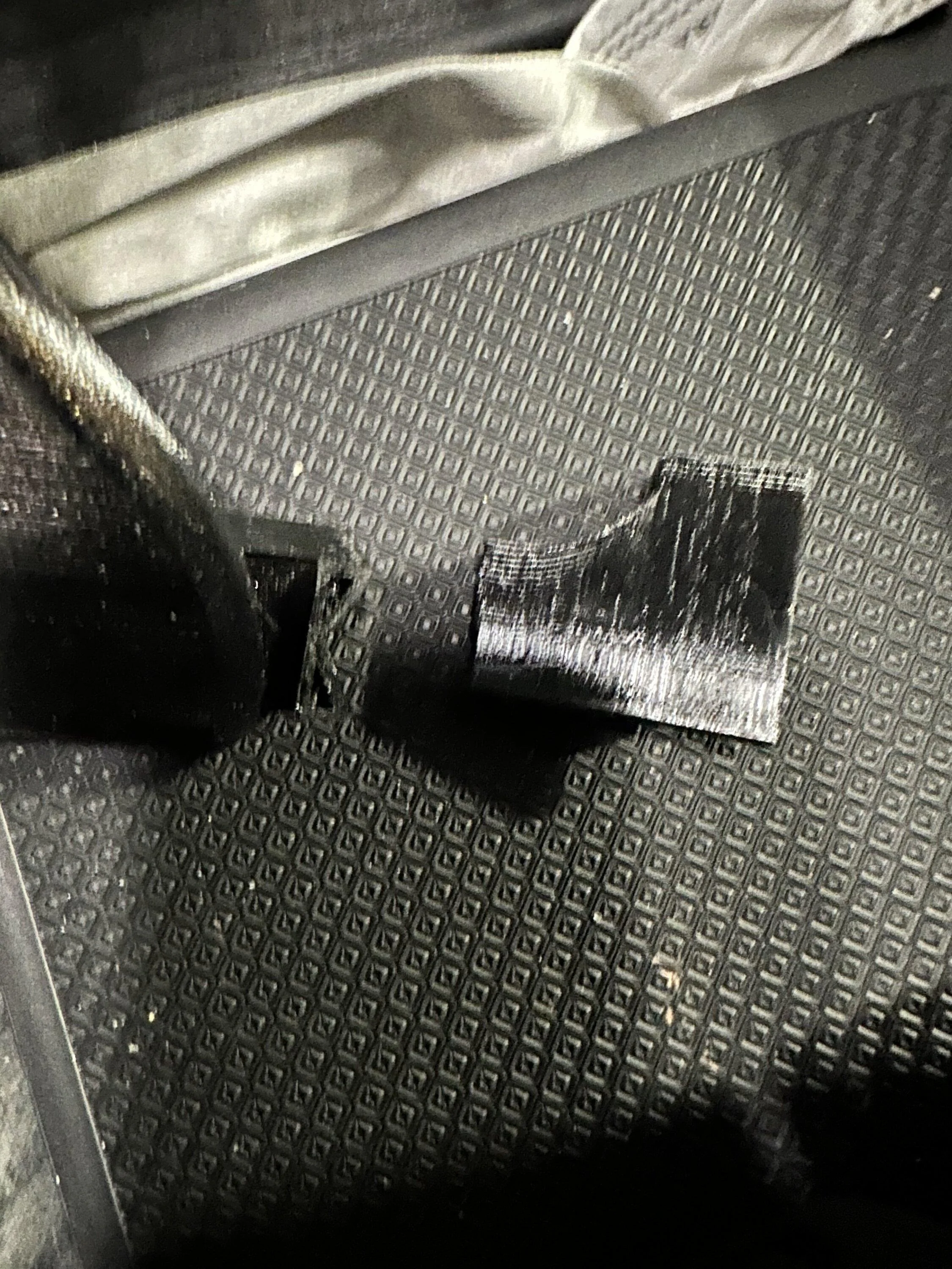 Rivian R1T R1S Mounting a cell phone.  Has anyone done it? E501F37E-0701-4DDF-92BB-E815D2CC6905