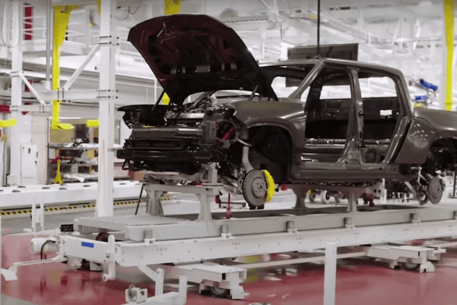 Rivian R1T R1S Real Rivian Photos & Videos lg