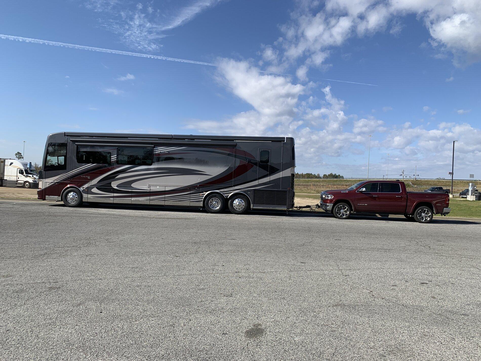 Rivian R1T R1S Flat towing  a Rivian 1618322221638