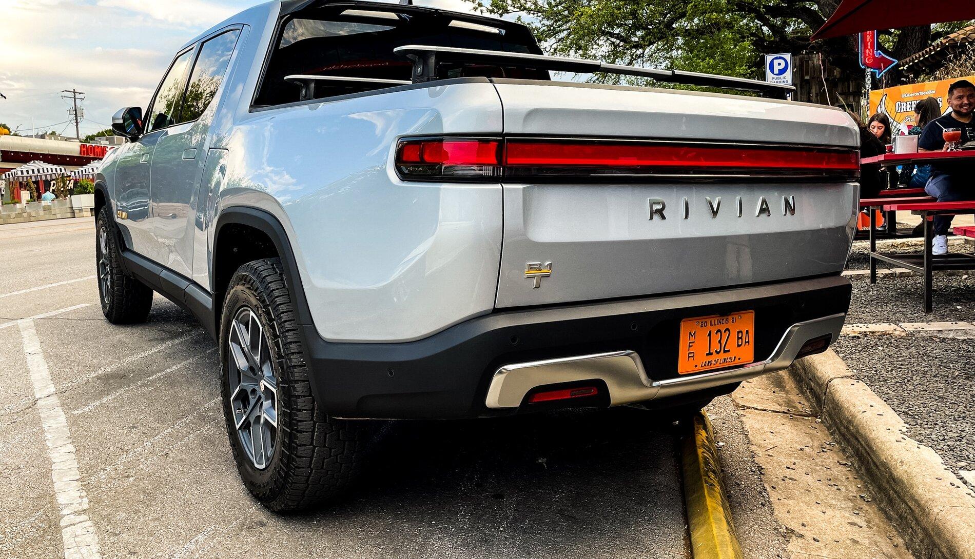 Rivian R1T R1S Real Rivian Photos & Videos 5FA3F0FE-1BE2-4659-839F-350F32E86ED3