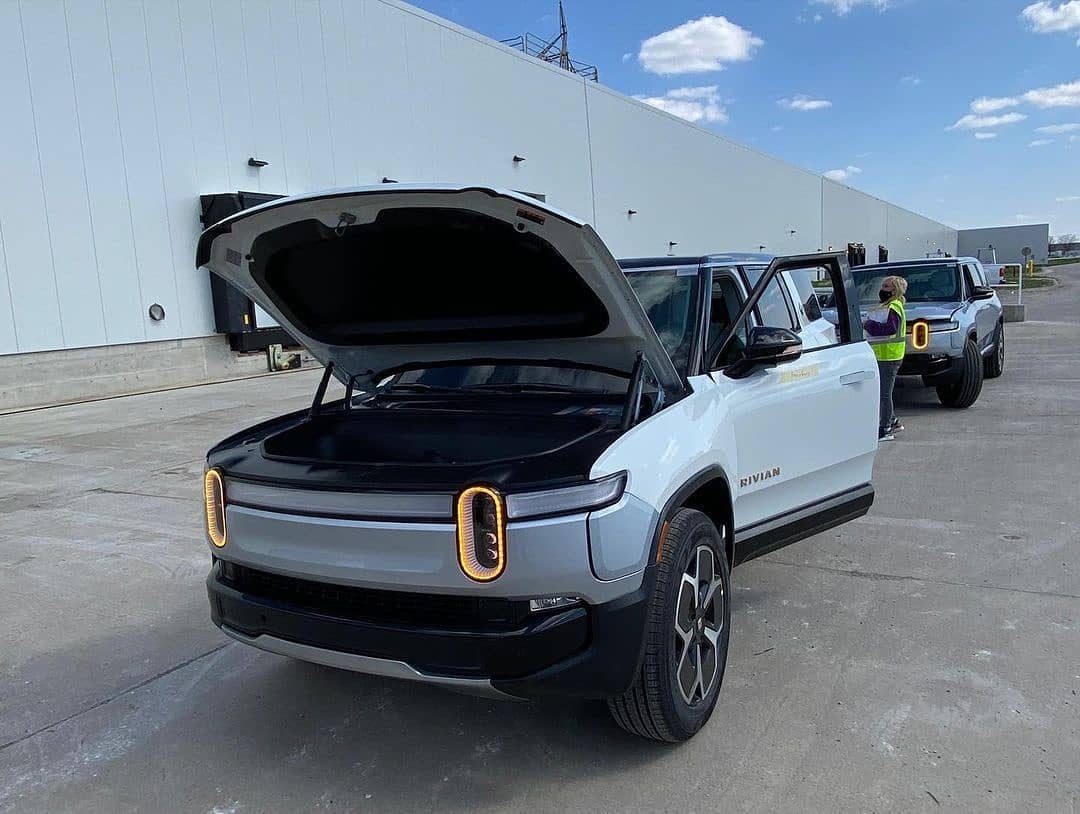 Rivian R1T R1S Real Rivian Photos & Videos 176156981_489064545473347_8098366197496098043_n