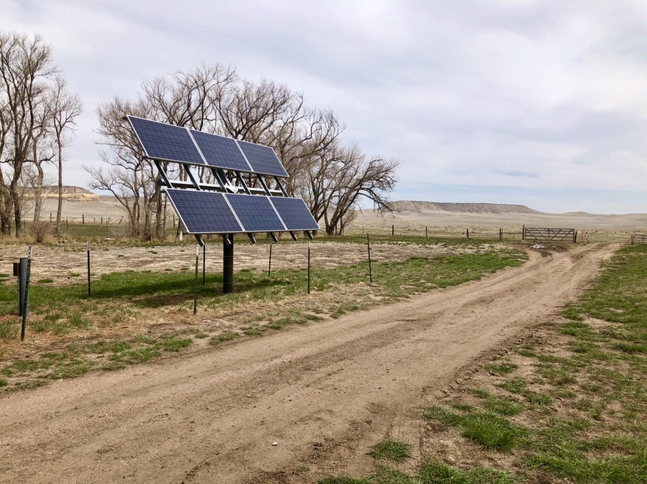 Rivian R1T R1S Simple Off Grid Solar Option? B505EBB3-89D2-4F83-BED9-85CB1AB9F52C