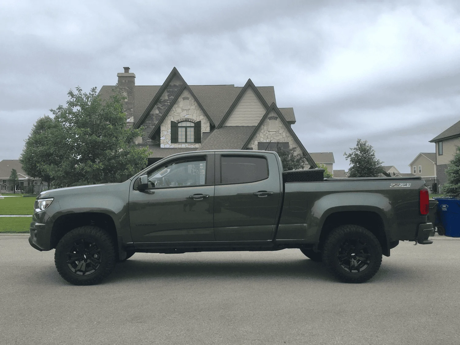 Rivian R1T R1S Real Rivian Photos & Videos 1619630216147