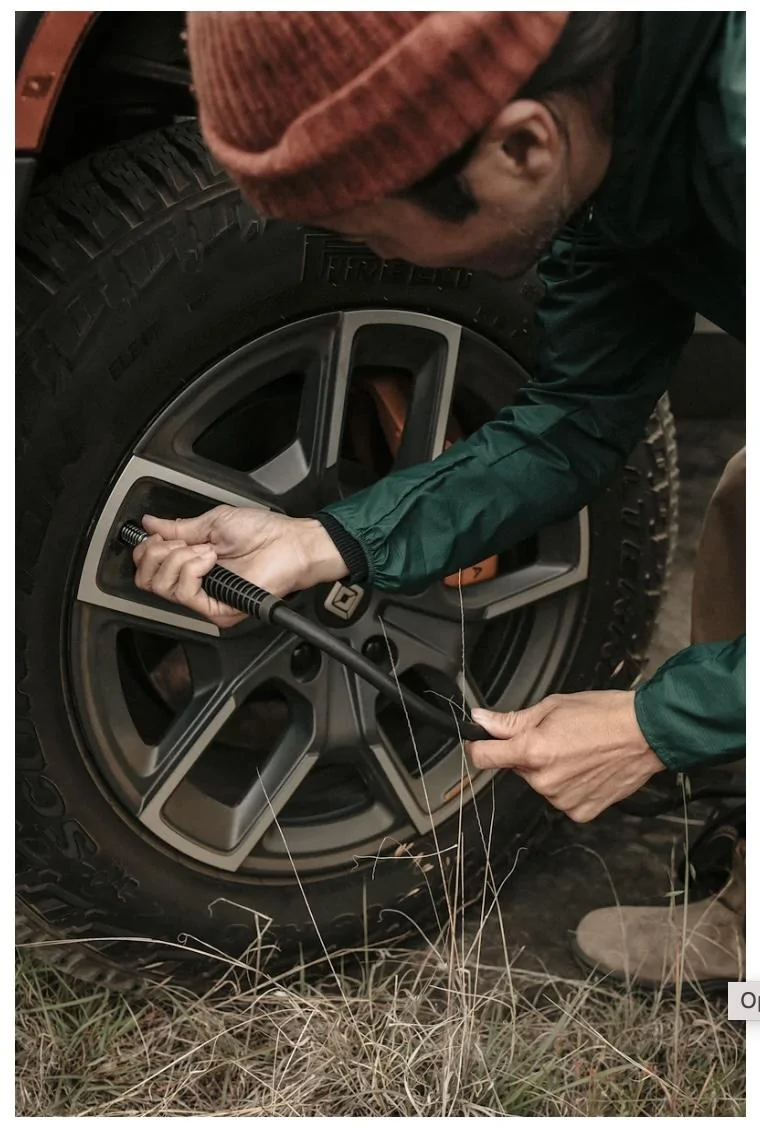 Rivian R1T R1S Sizing up the R1T - Exterior dimensions, specs, details and updates! Screen Shot 2021-05-07 at 11.05.53 AM