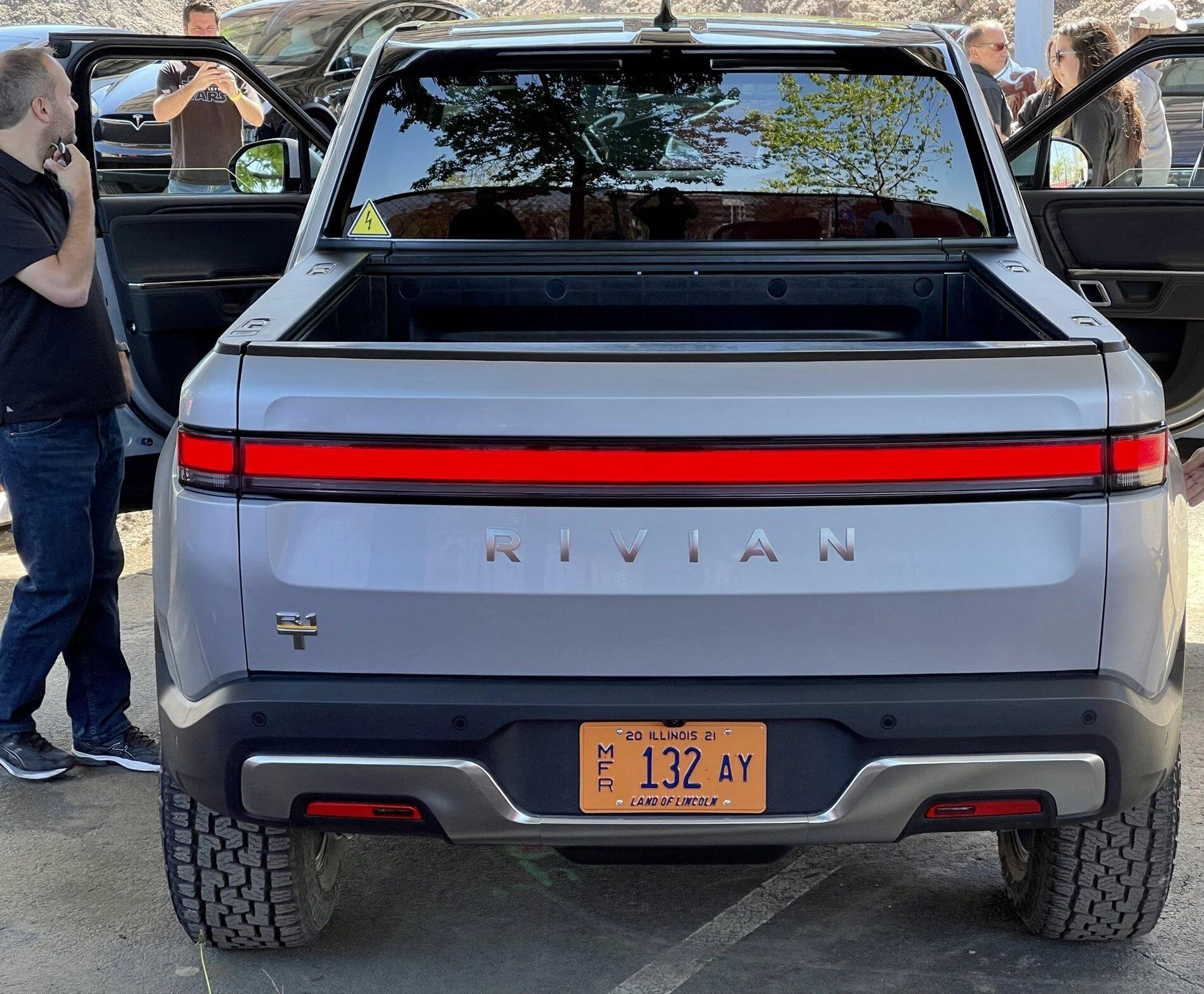 Rivian R1T R1S Real Rivian Photos & Videos D3867C44-A35C-435F-9B0D-970E3580D39A
