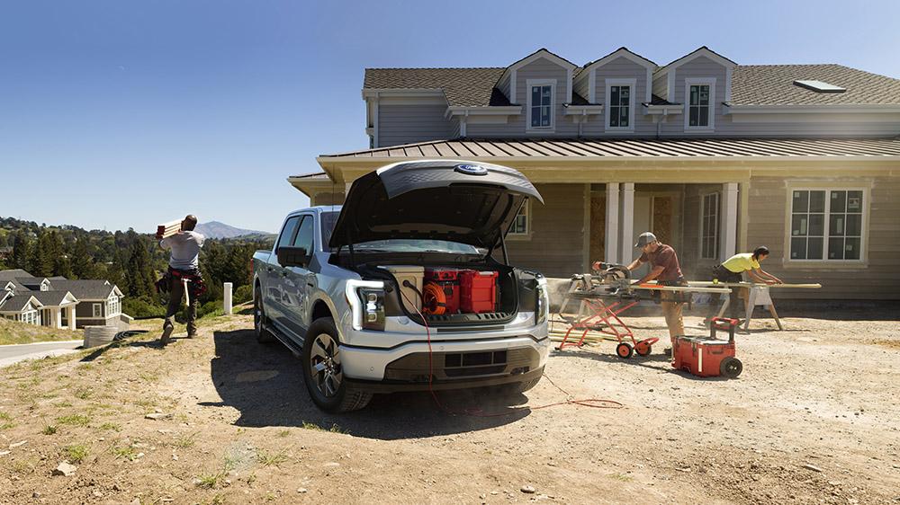 Rivian R1T R1S Electric F150 Lightning EV to be revealed May 19 Lightning pic3