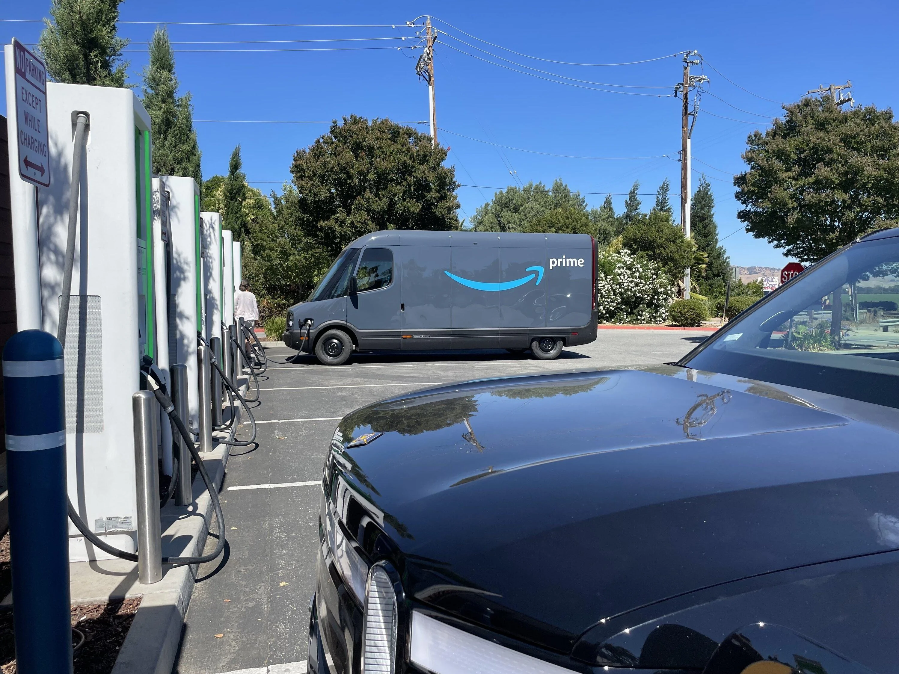 Rivian R1T R1S JFF: If you see a Rivian, you park next to the Rivian IMG_4773_Van
