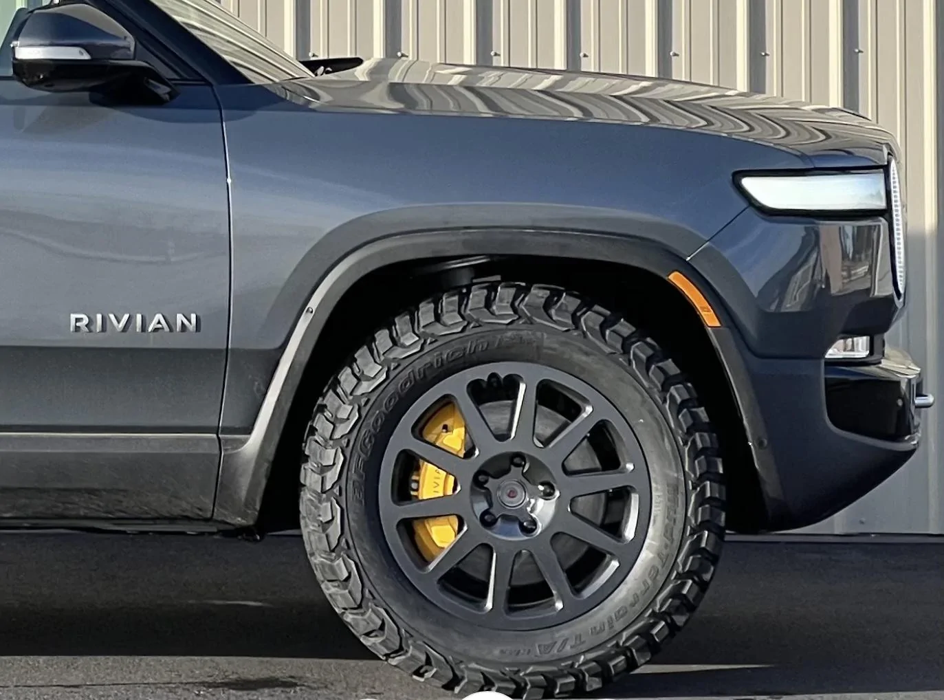 Rivian R1T R1S Thuren Fabrication R1T and R1S Luv Coming? 9FBC73B9-3486-4EF1-92F1-C099072D2A2A