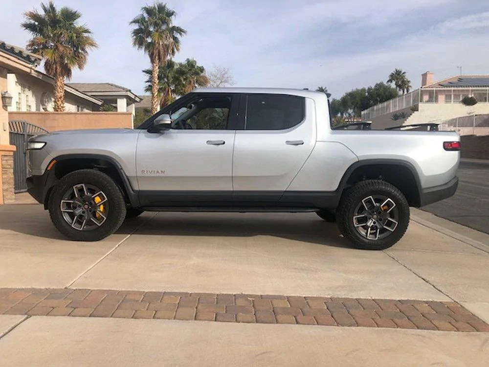 Rivian R1T R1S DCE Direct Current Engineering rock sliders installed -- Initial review / feedback & photos RBoards1