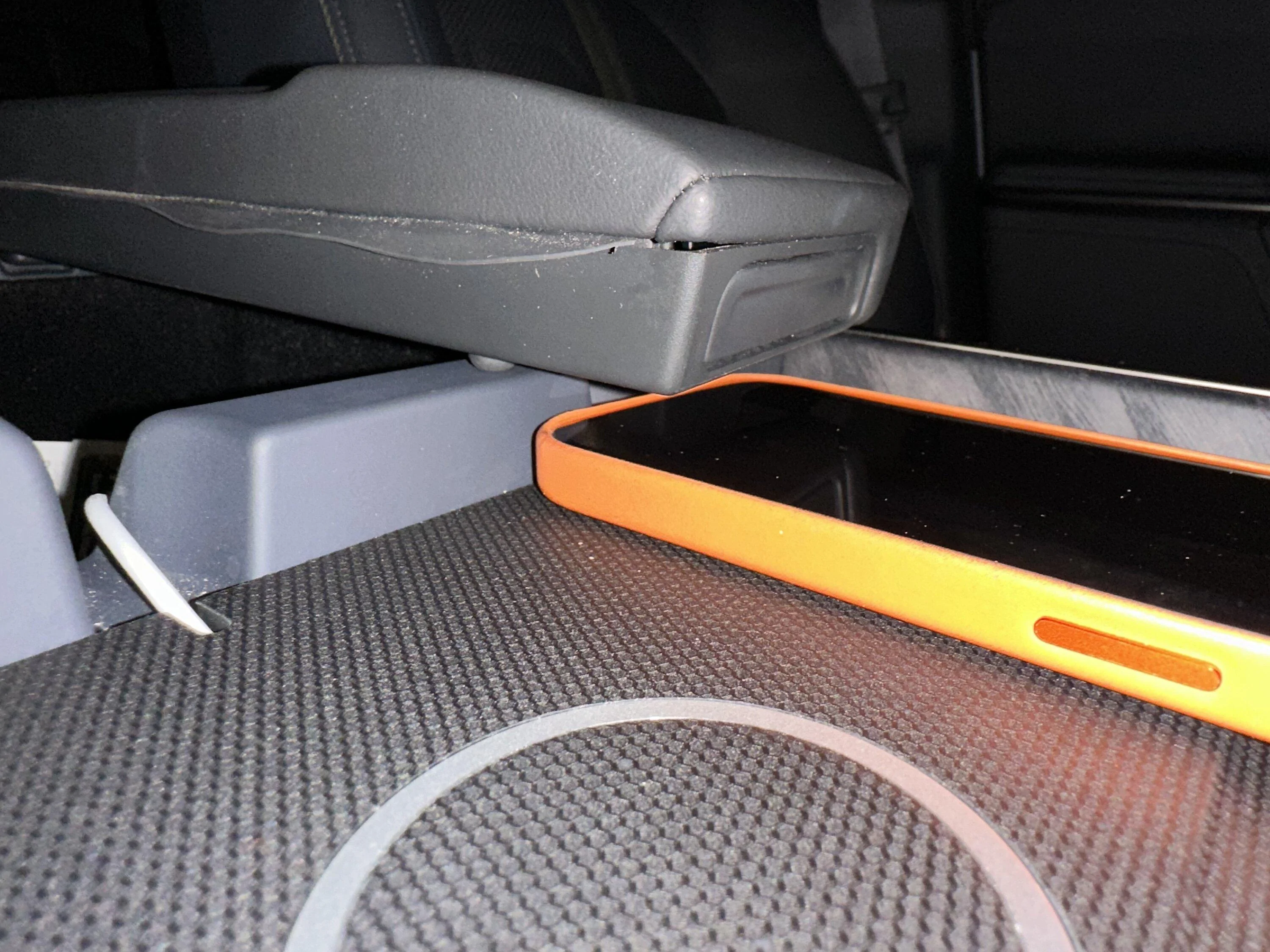 Rivian R1T R1S AdventureMat - MagSafe Charging Pad IMG_0552