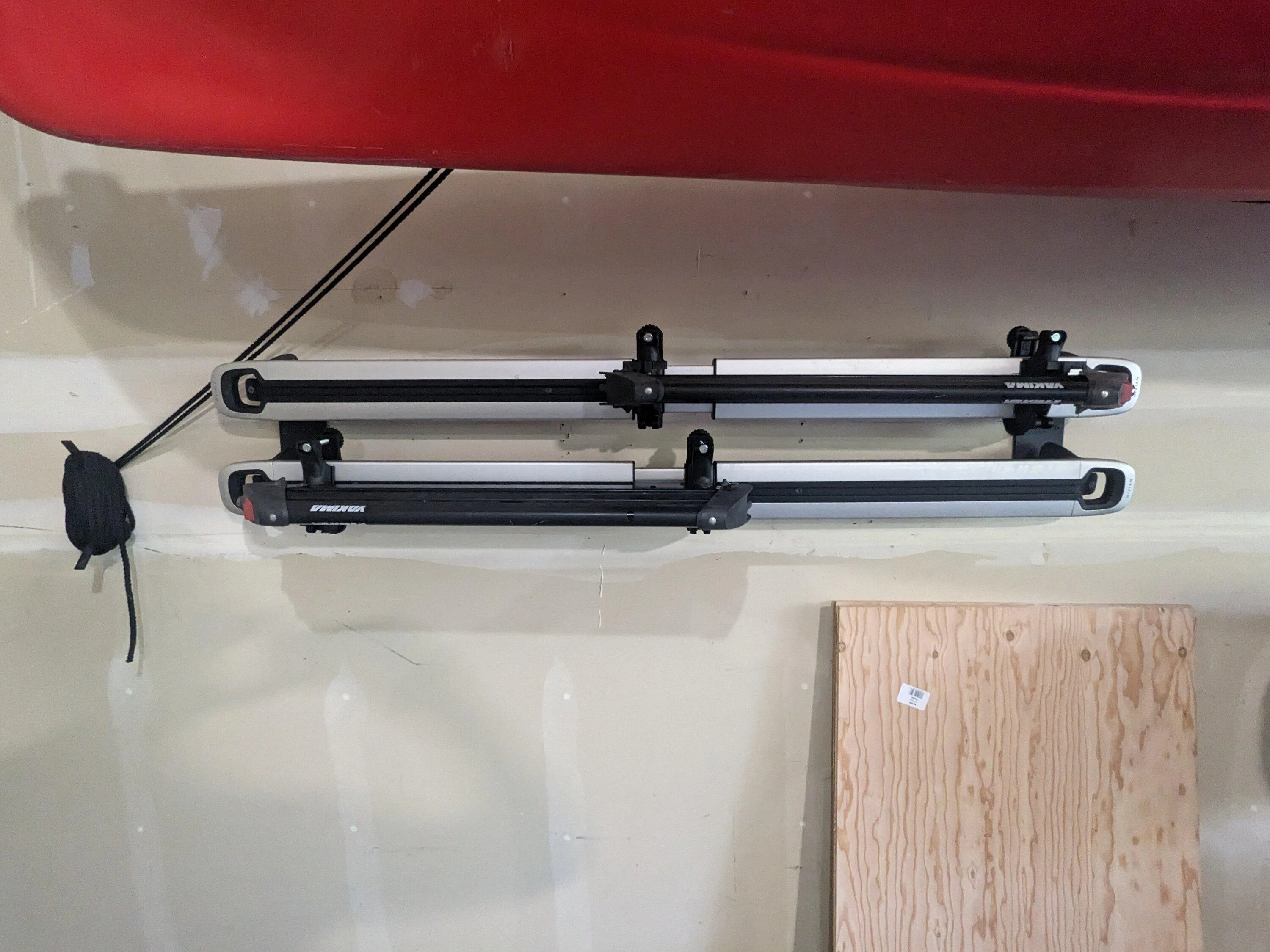 Rivian R1T R1S 3D printable Rivian R1T crossbar storage mount for the bed. PXL_20230114_194652144