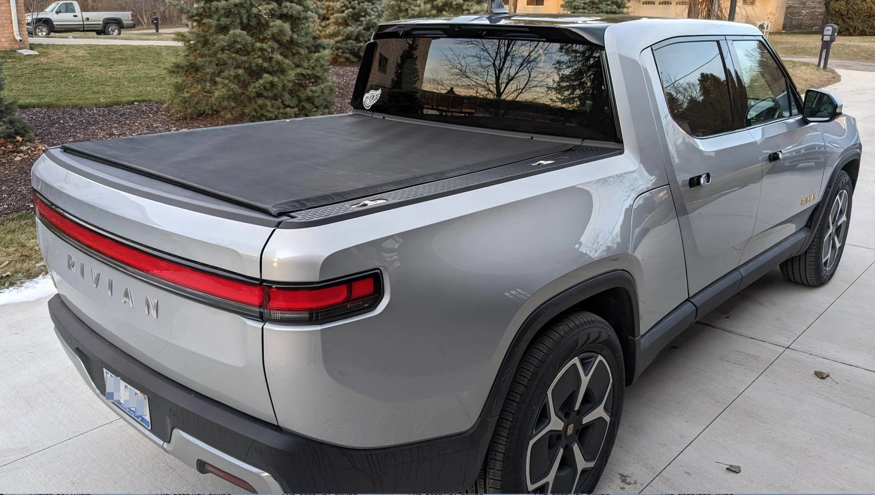 Rivian R1T R1S Woohoo! Vinyl Roll-Up Tonneau Cover for R1T (Truxedo) Customized & Installed tonneau_rightrear