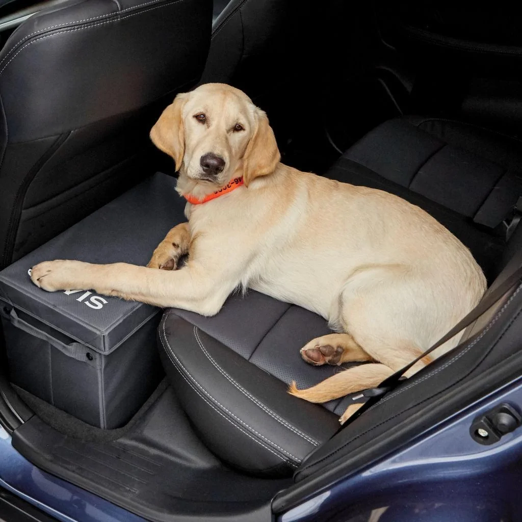Rivian R1T R1S Any dog owners using this Orvis seat extender? 1673876914195