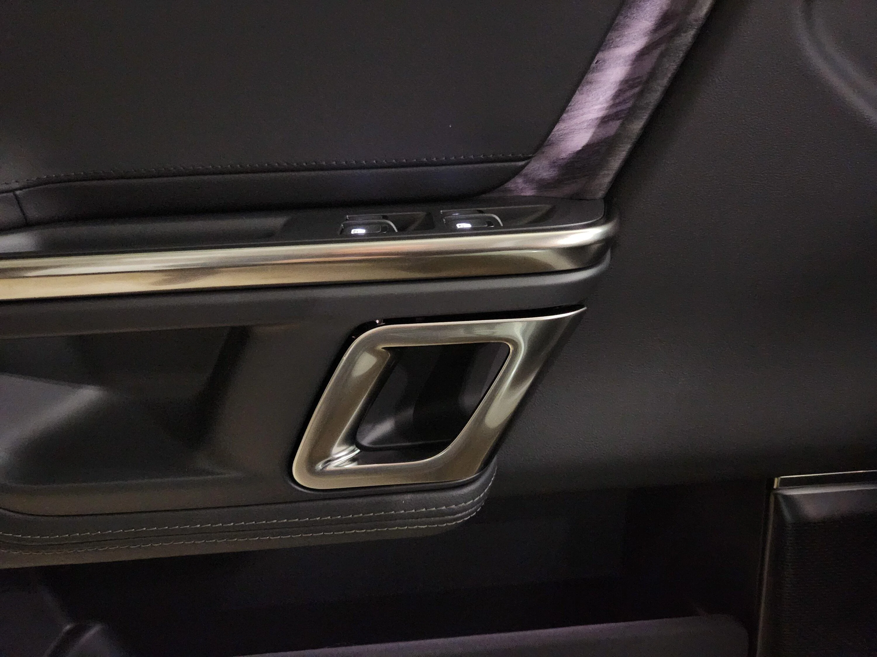 Rivian R1T R1S Interior peeling 20230117_185154