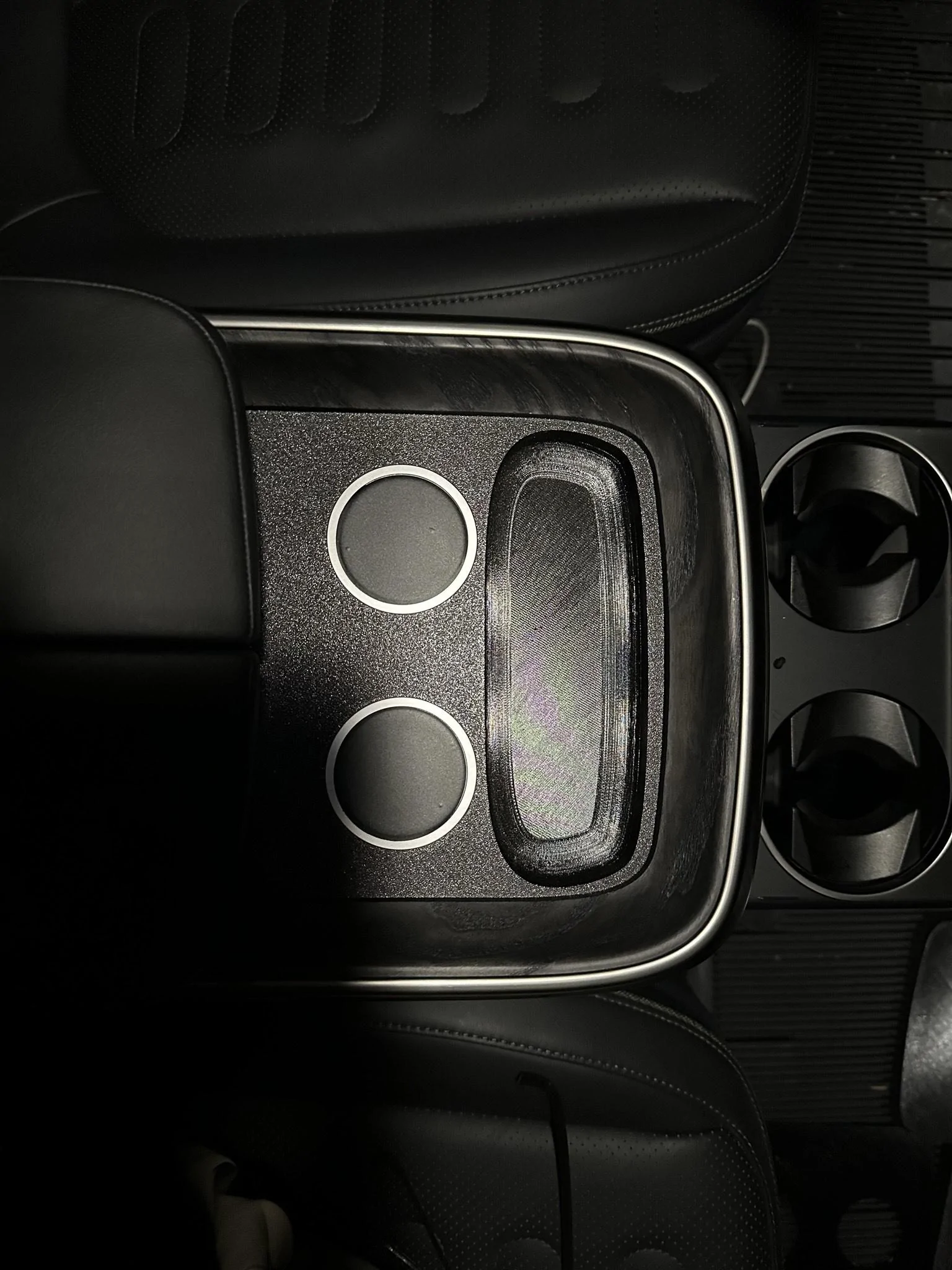 Rivian R1T R1S First Look at Premium Charging Plate image_6487327
