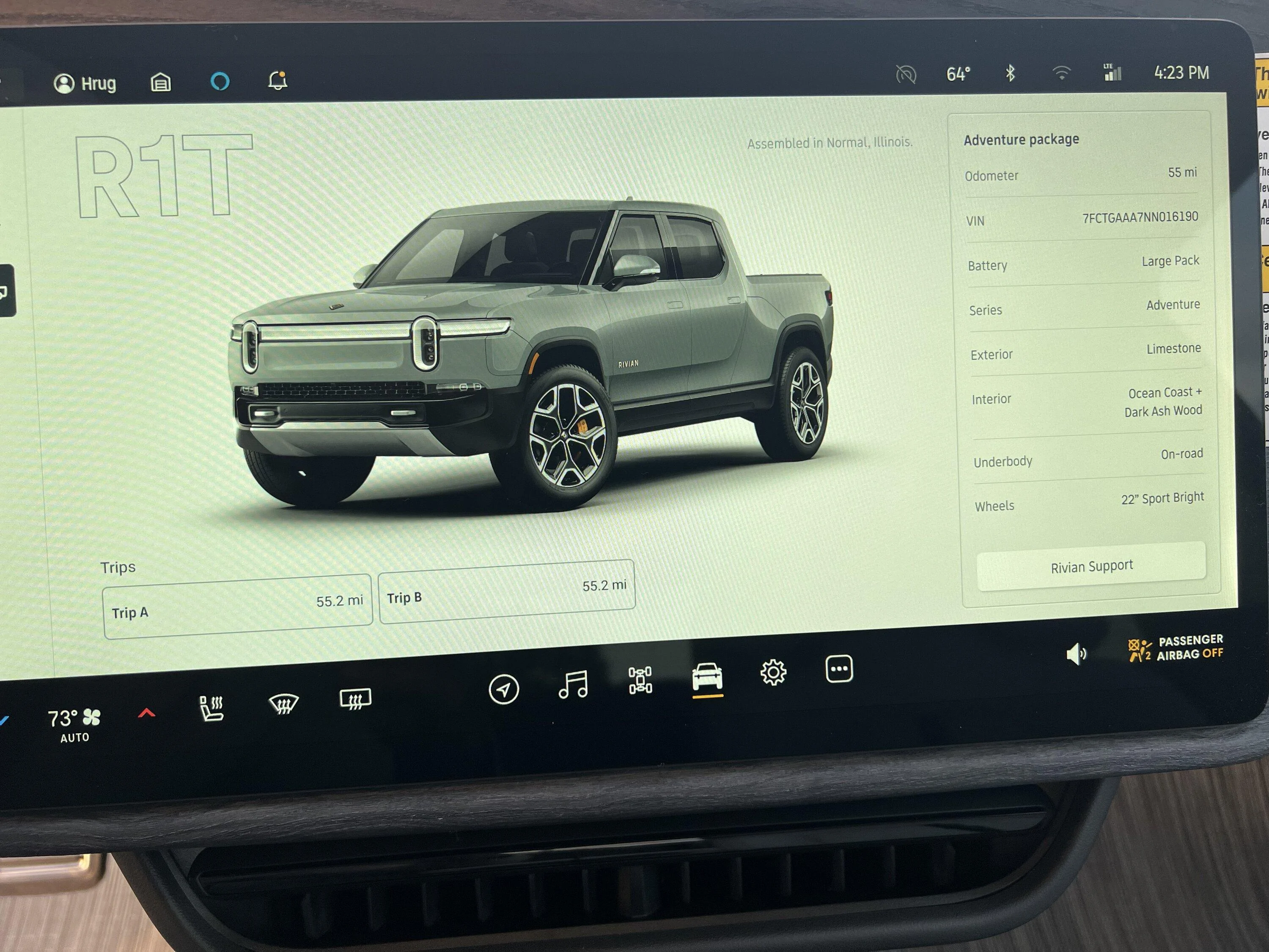 Rivian R1T R1S 2022 Rivian R1T - Limestone / Ocean Coast / 22" / <100 miles / $88k IMG_8552