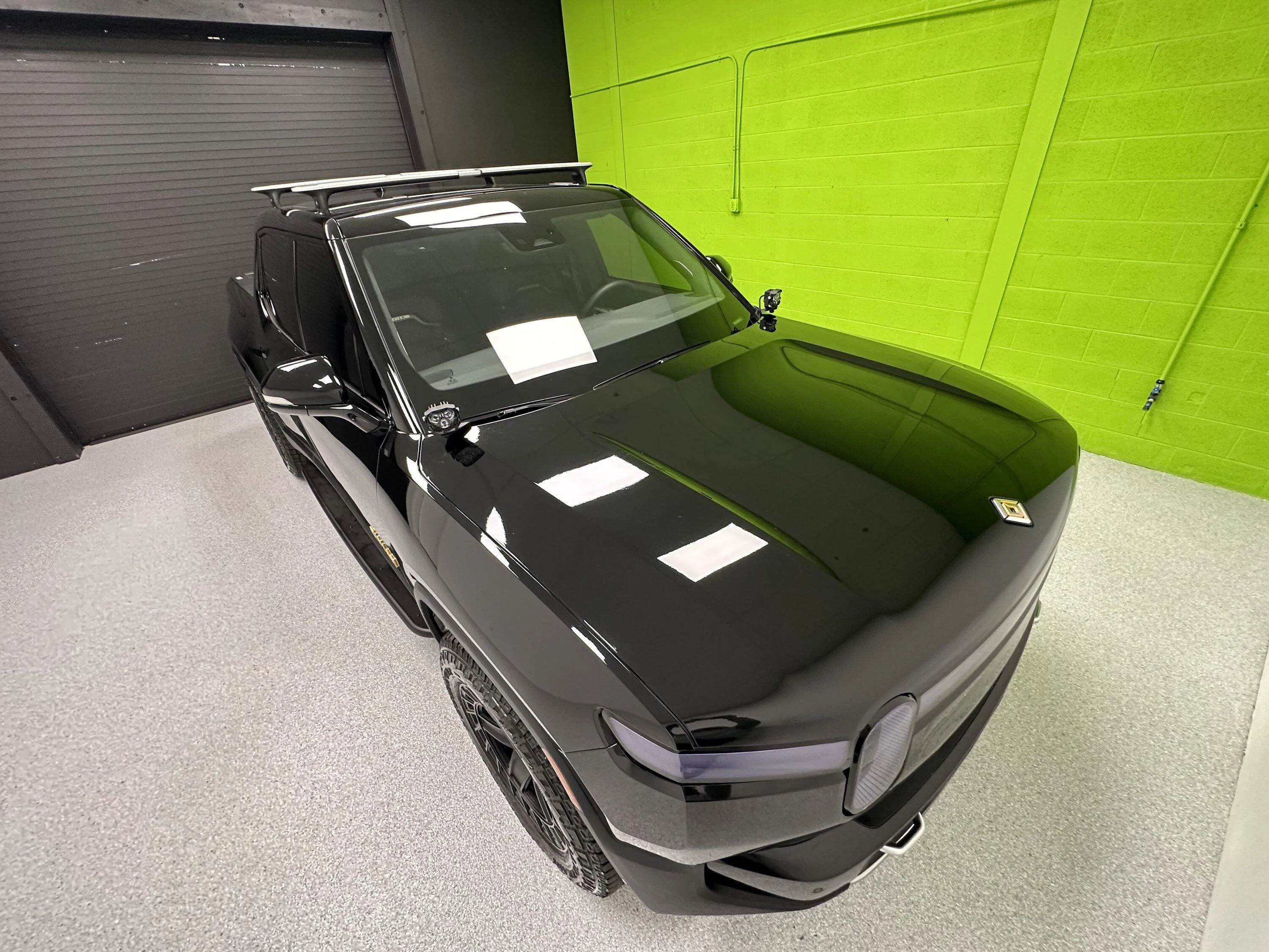 Rivian R1T R1S Introducing RMaxx Running Boards & Rock Sliders for Rivian R1T / R1S from Team 1EV R12