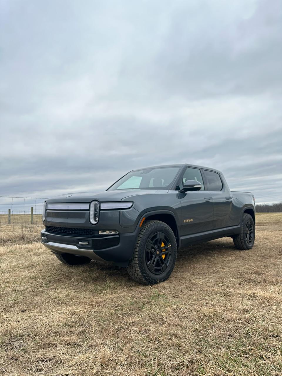 Rivian R1T R1S El CAP GRANITE Rivian Photos C6DA7922-933C-4A6C-B500-E21D6ABFCCBB