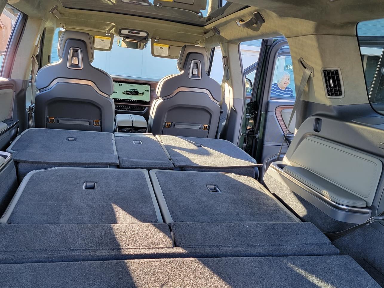 Rivian R1T R1S FOREST EDGE Rivian Interior Photos 7160B721-AC27-4CB1-BE93-12BF14F1625E
