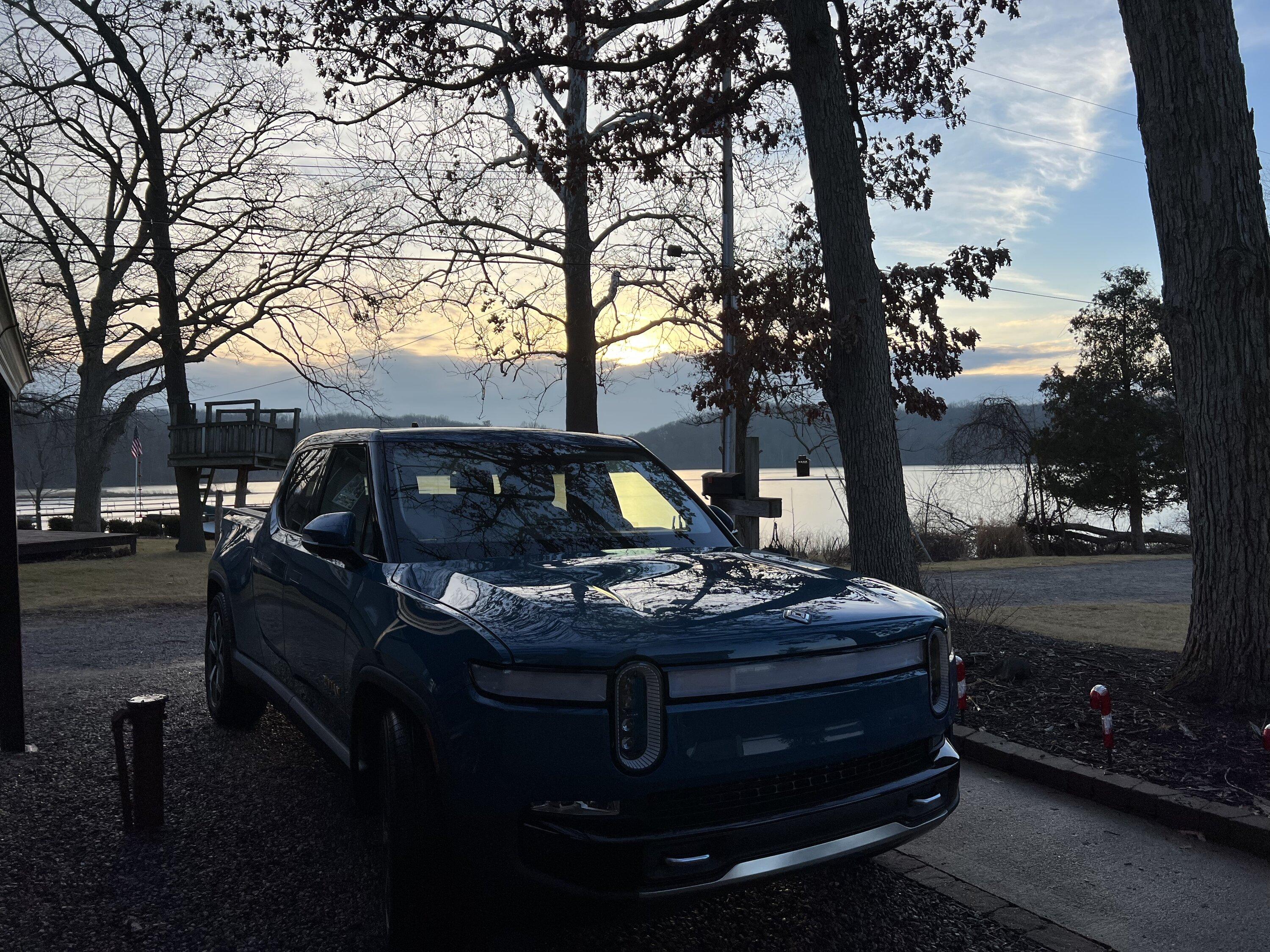 Rivian R1T R1S Our New R1T D697F0B3-BD3F-4D96-8C09-30E7FD3366A9