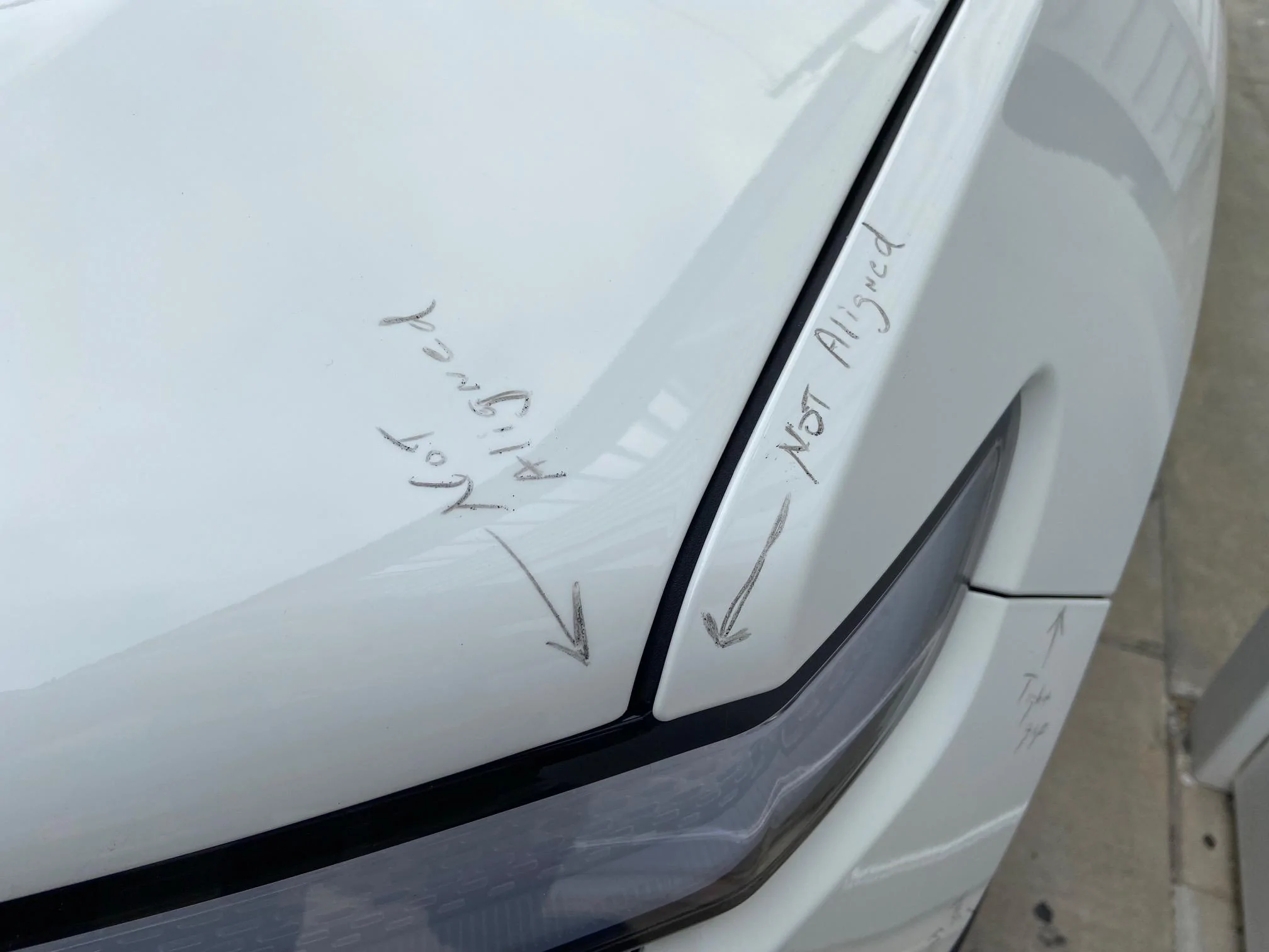 Rivian R1T R1S Misaligned R1T panel alignments resolved by Service Center D372D6CB-8A61-4F09-B6D2-A1973B83E5BE