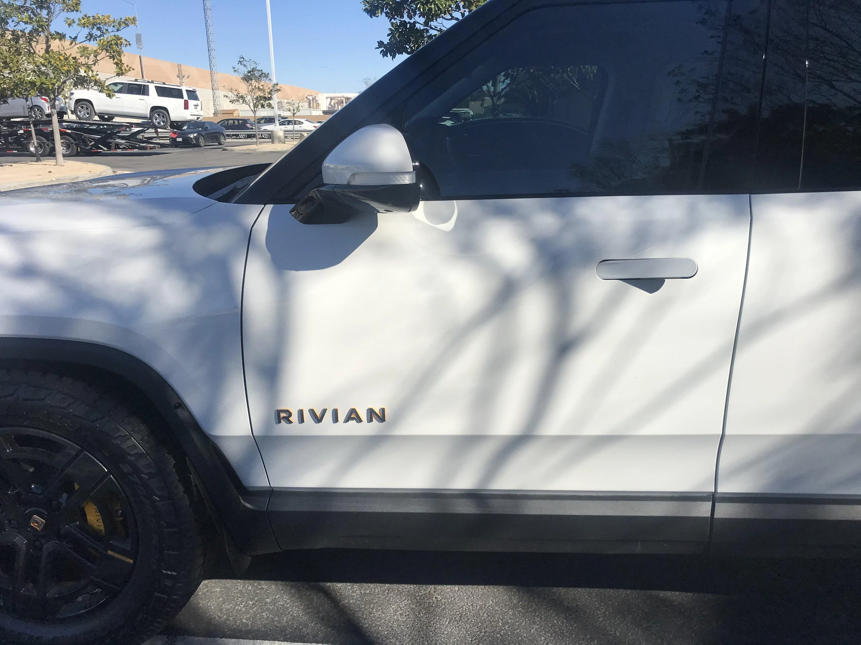 Rivian R1T R1S Misaligned R1T panel alignments resolved by Service Center A408BD1D-9318-4E62-B175-FF608FDE912F